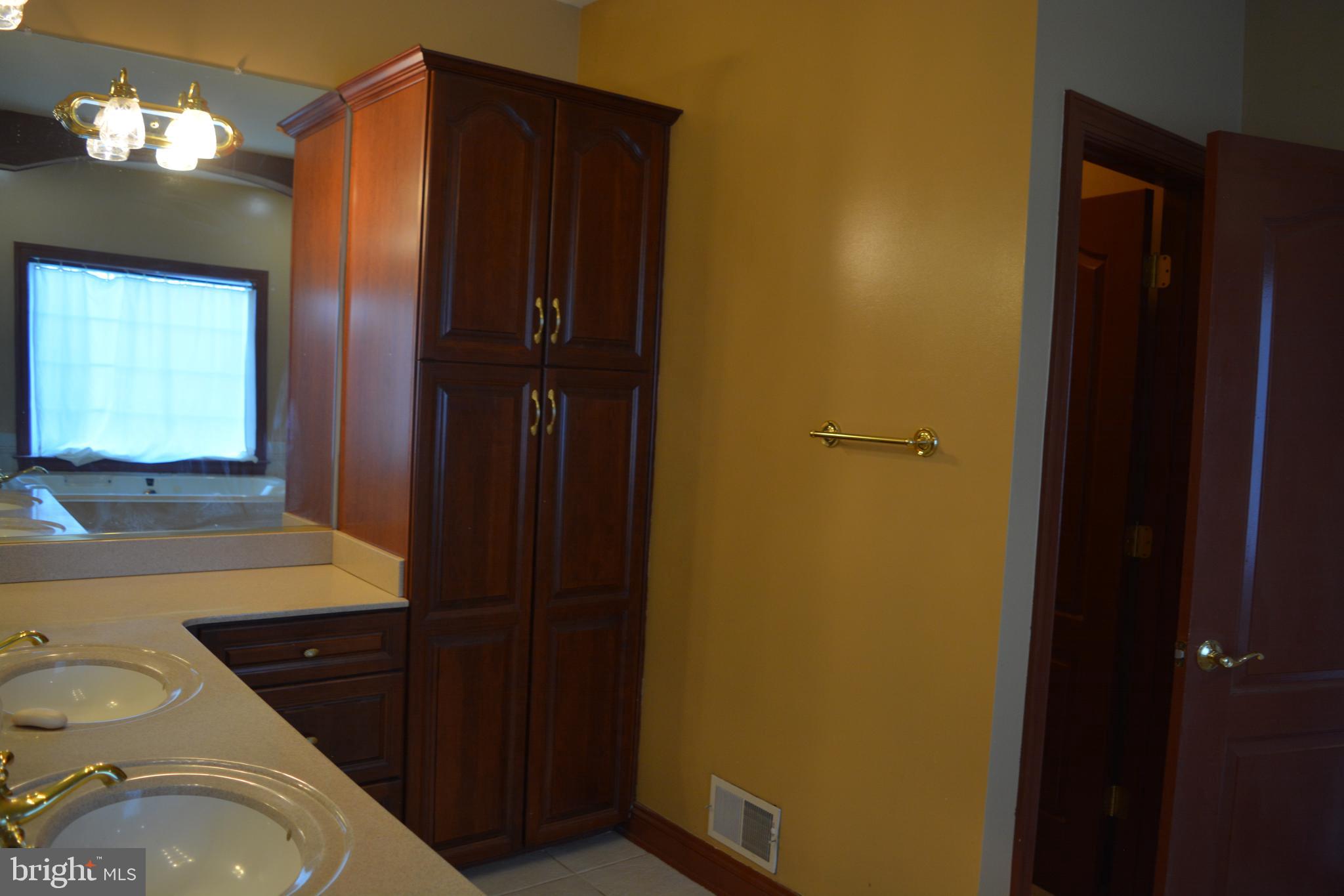 SYLVAN RUN ESTATES - Residential