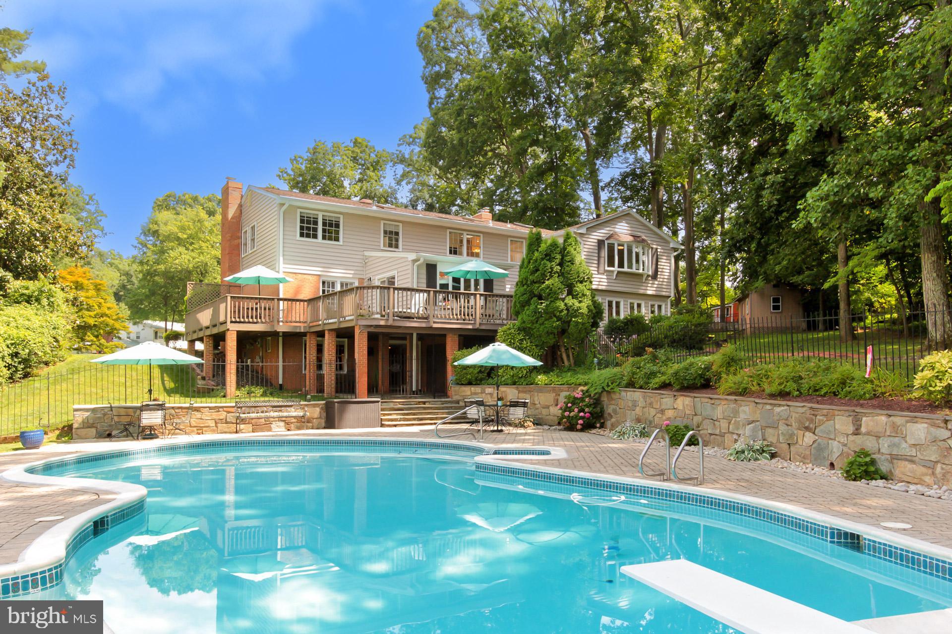 WEST SPRINGFIELD - Residential