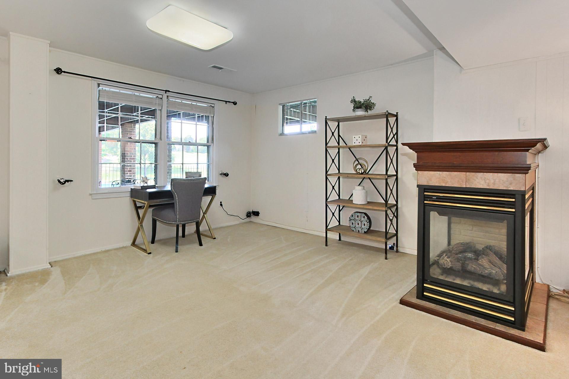 WEST SPRINGFIELD - Residential