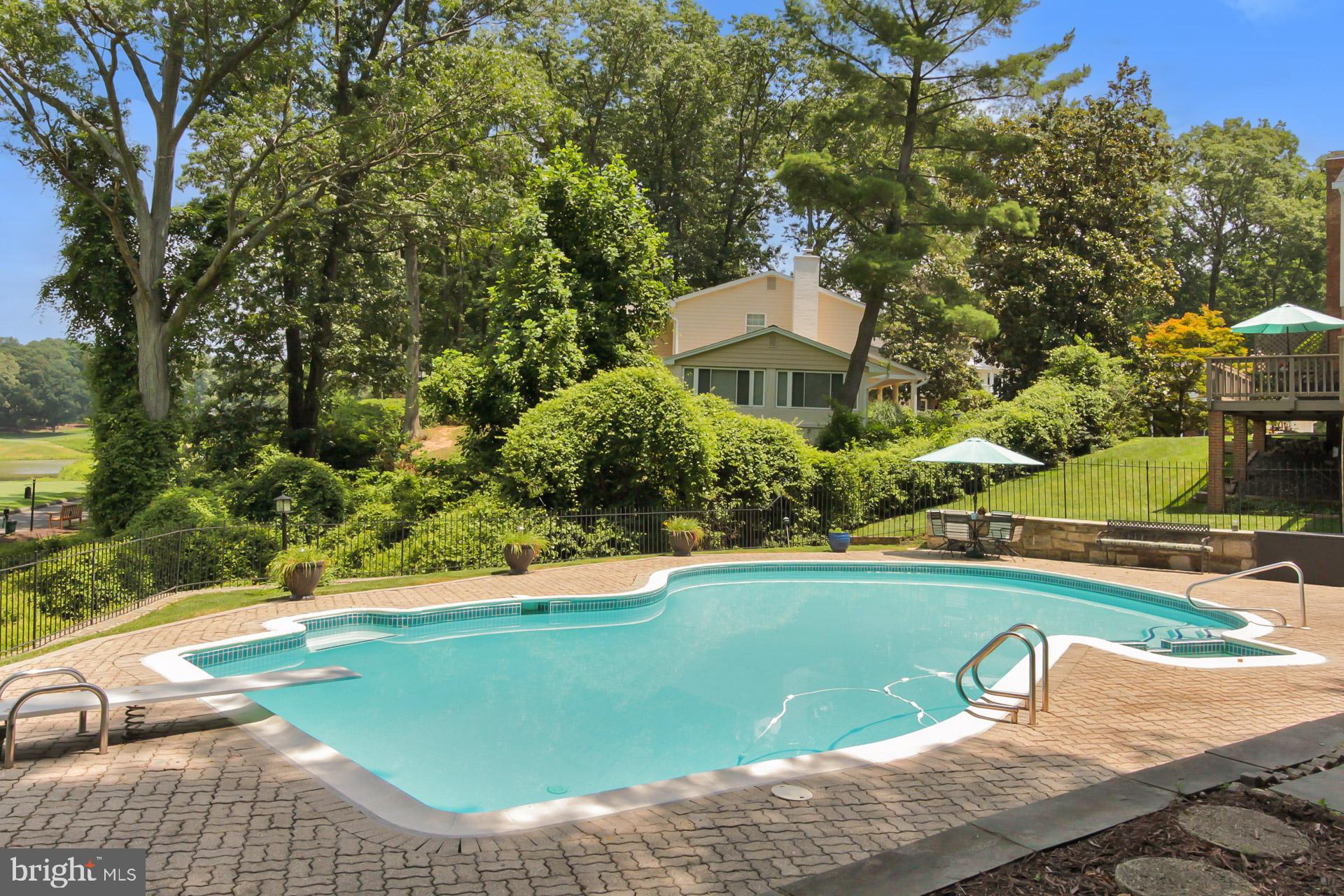 WEST SPRINGFIELD - Residential