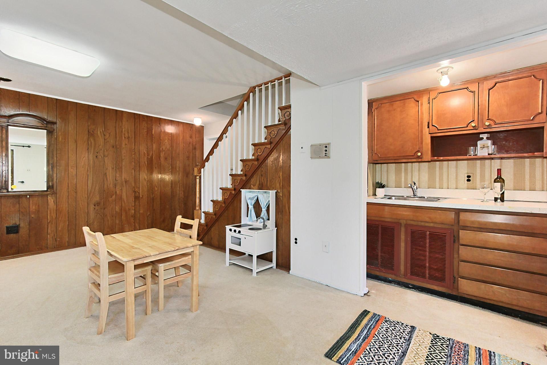 WEST SPRINGFIELD - Residential