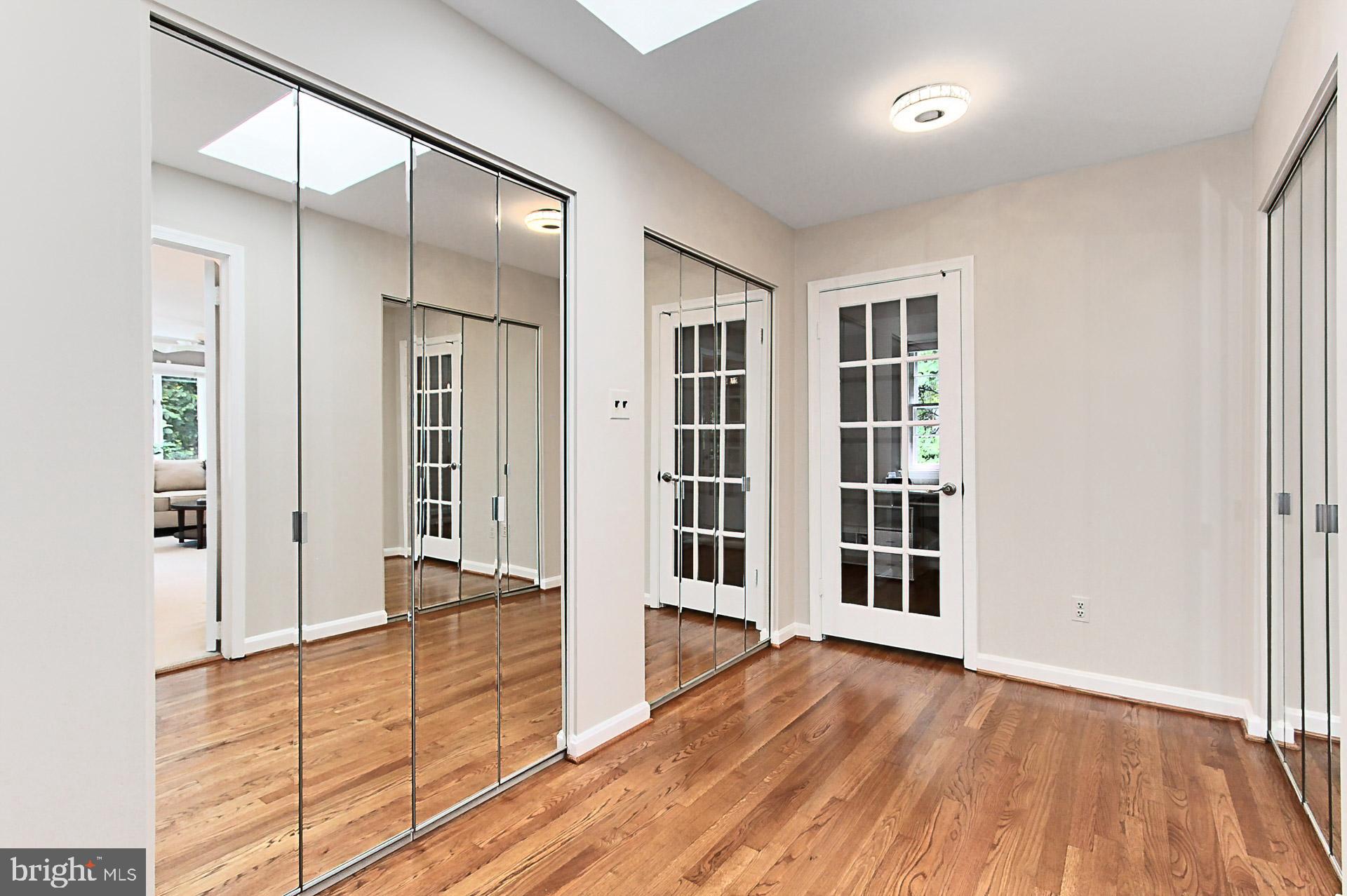 WEST SPRINGFIELD - Residential