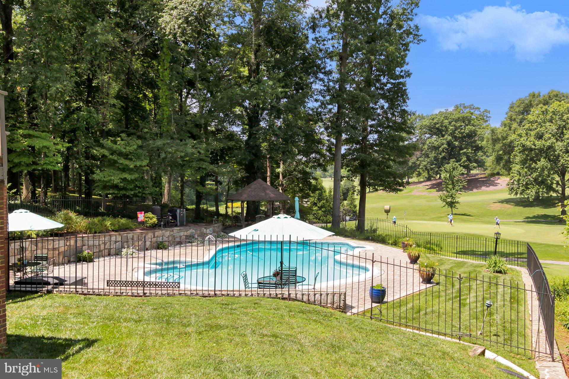 WEST SPRINGFIELD - Residential