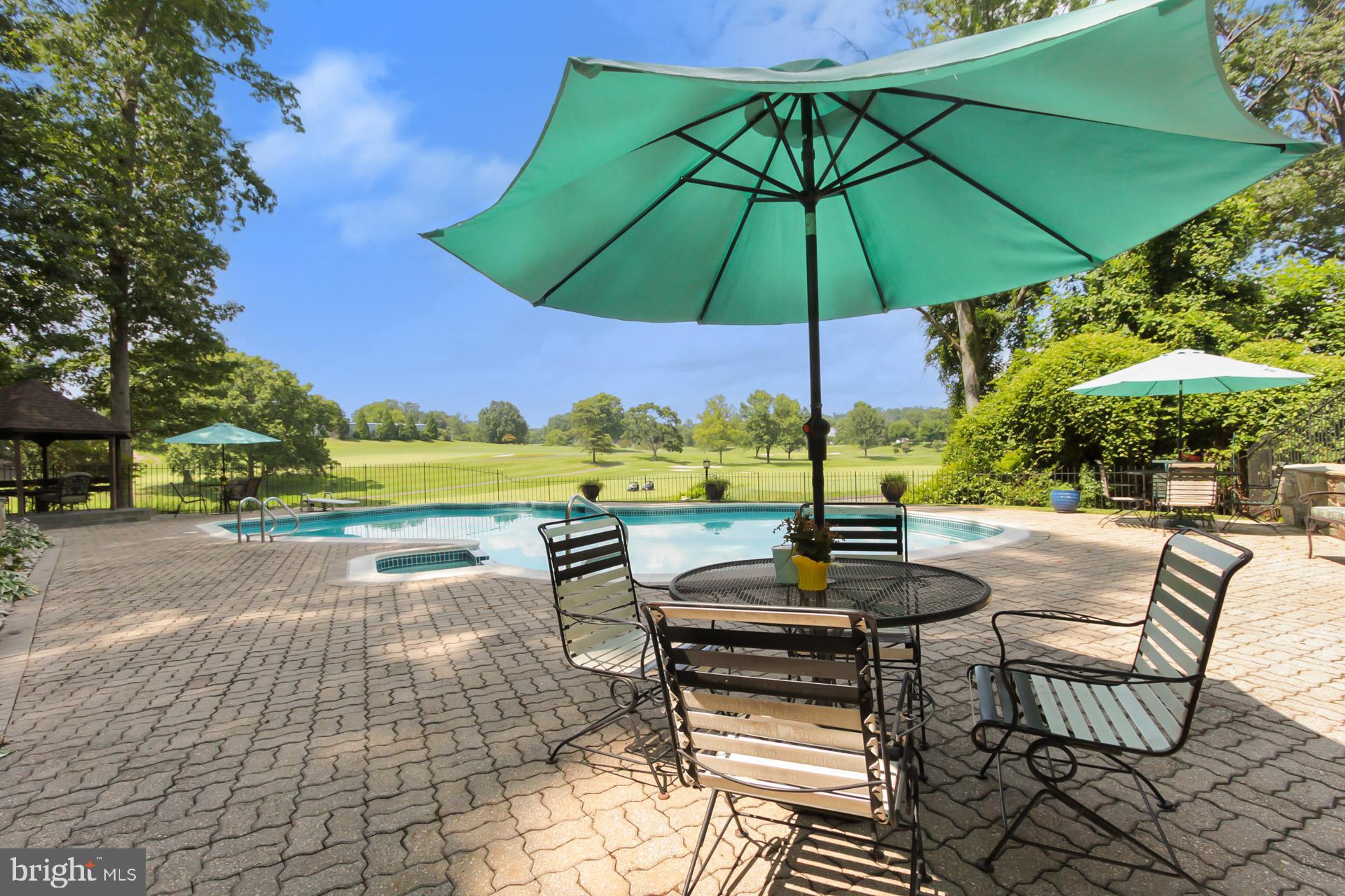 WEST SPRINGFIELD - Residential