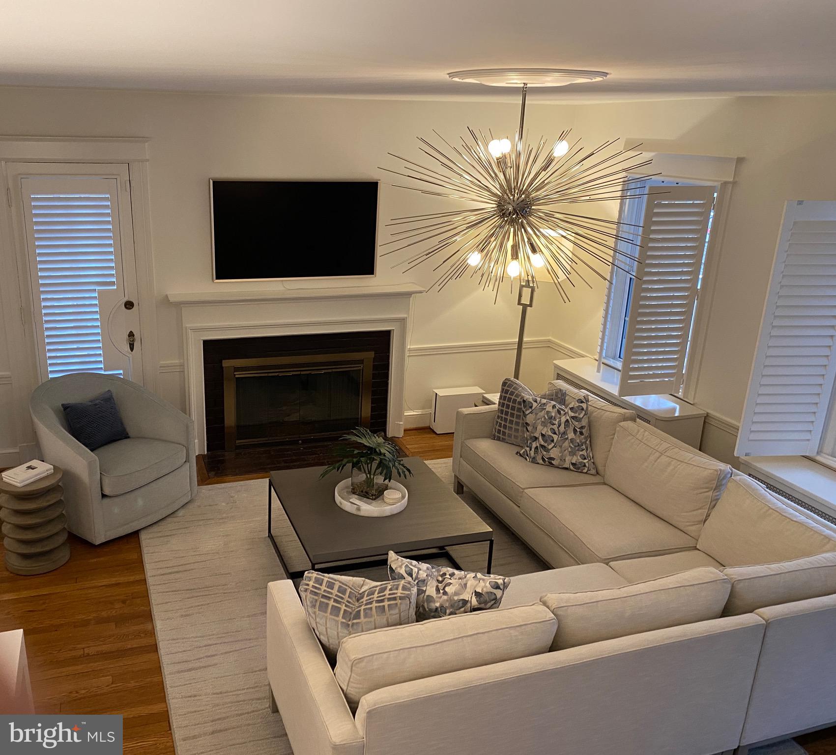 4445 FARADAY PLACE NW