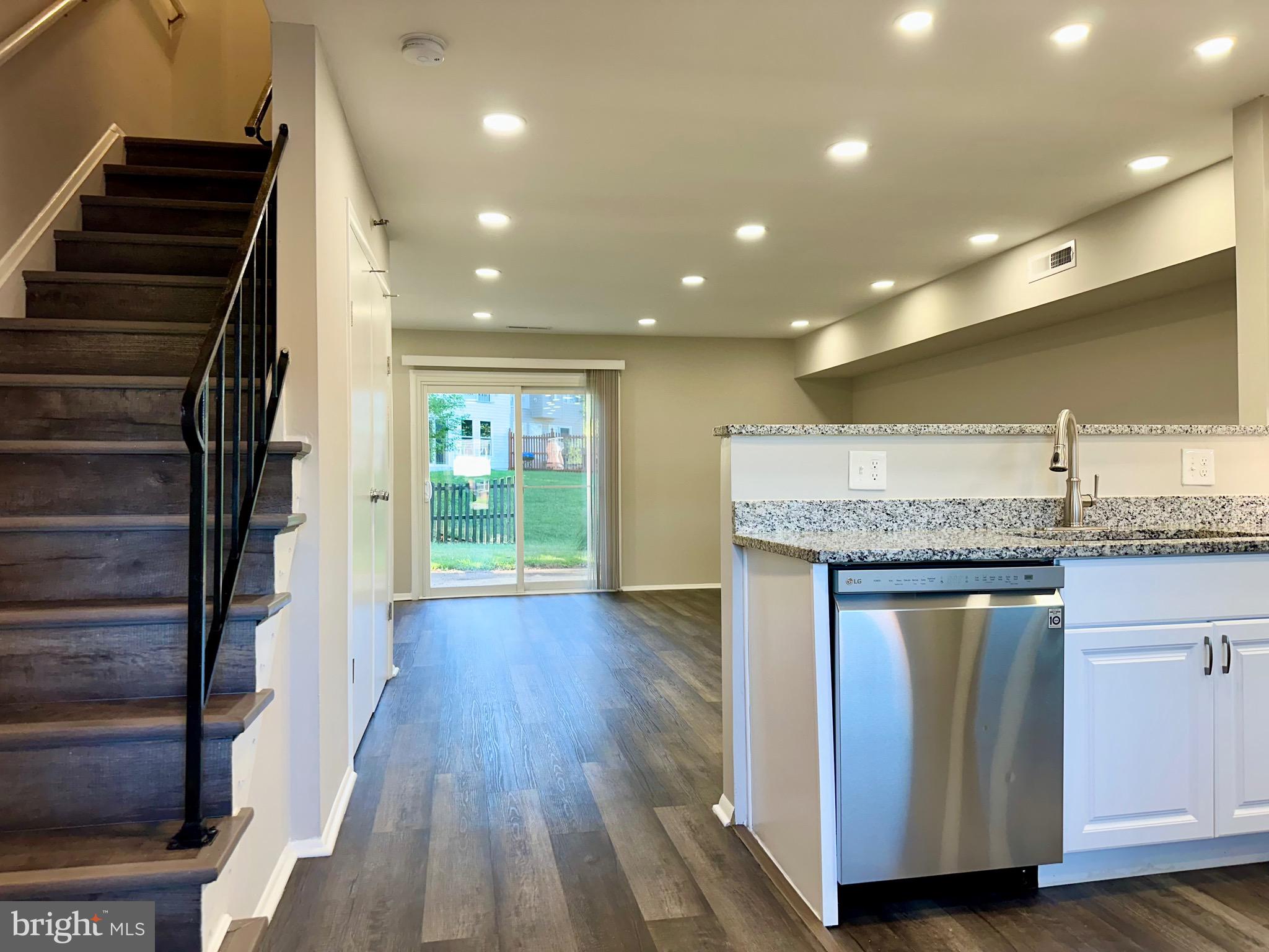 FOSTER BRANCH - Residential Lease