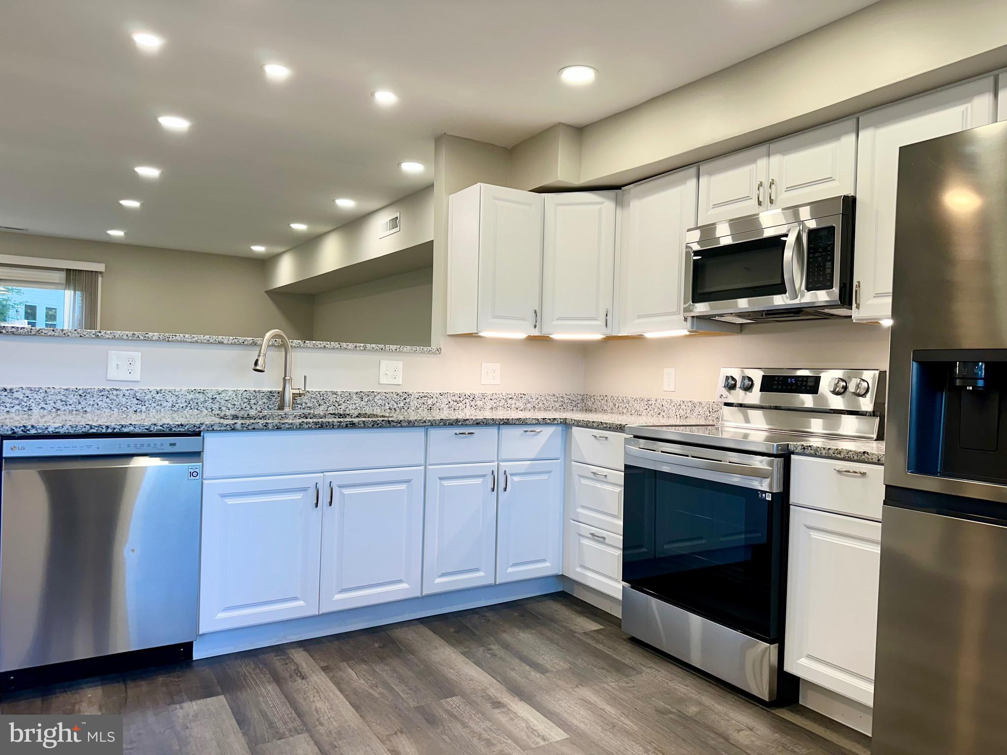 FOSTER BRANCH - Residential Lease