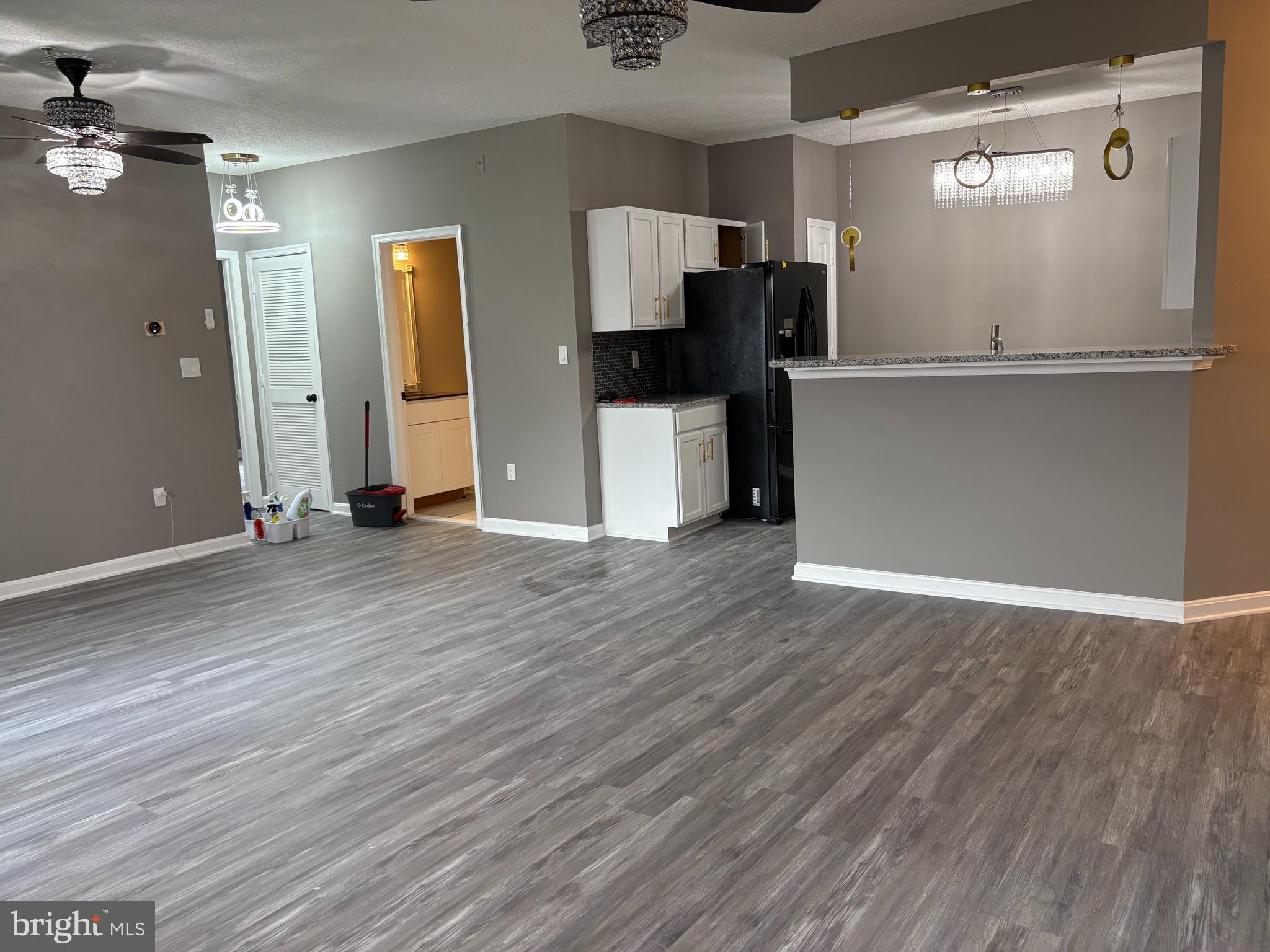 DEVON COURT - Residential Lease