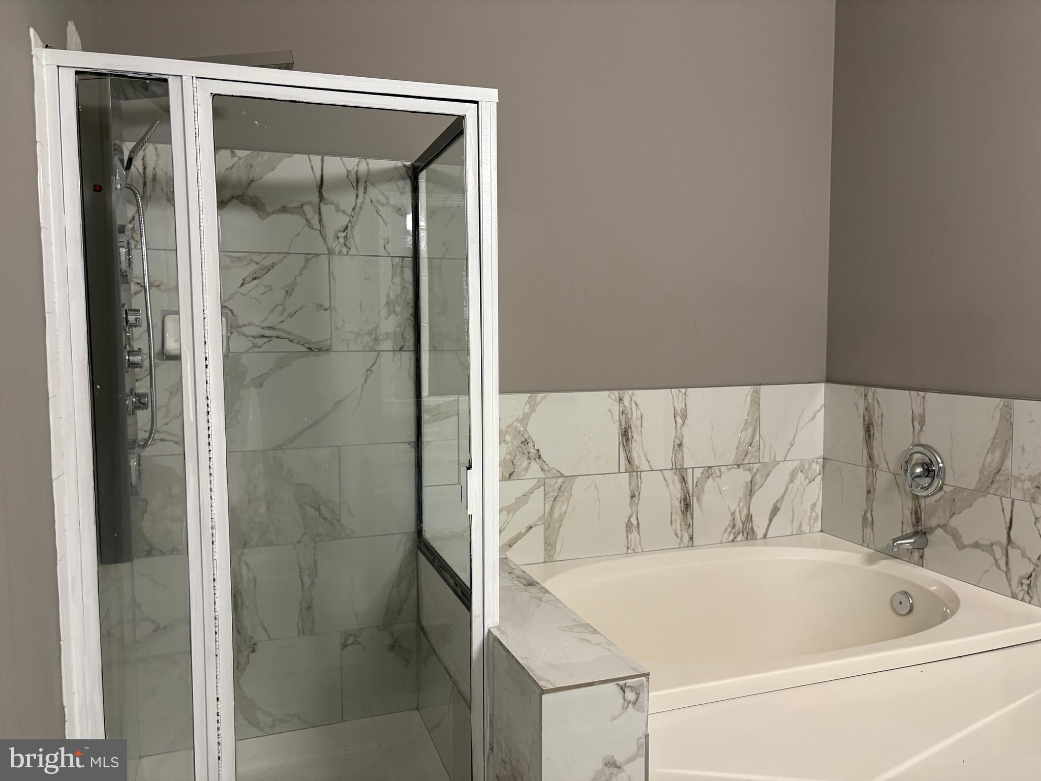 DEVON COURT - Residential Lease