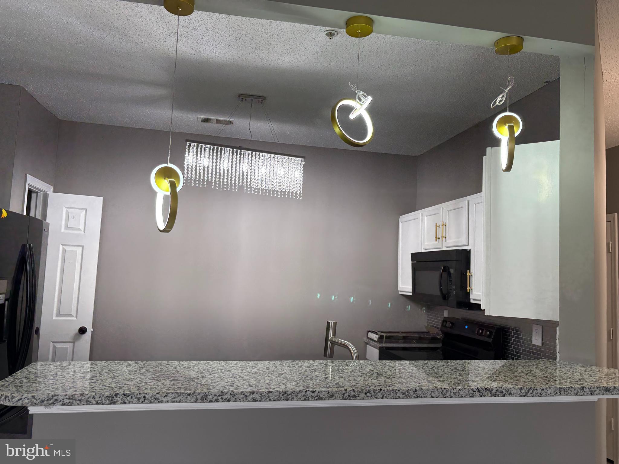 DEVON COURT - Residential Lease