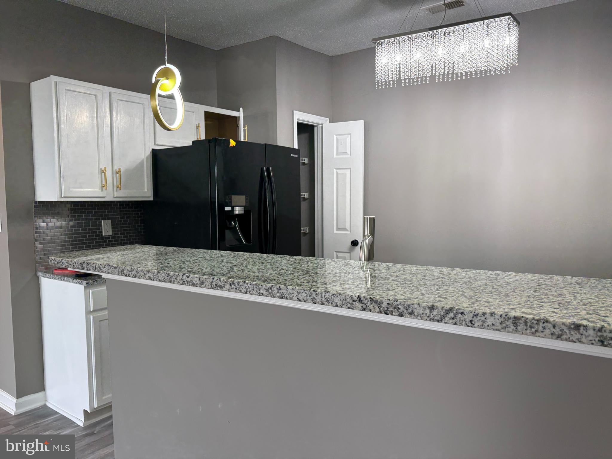 DEVON COURT - Residential Lease