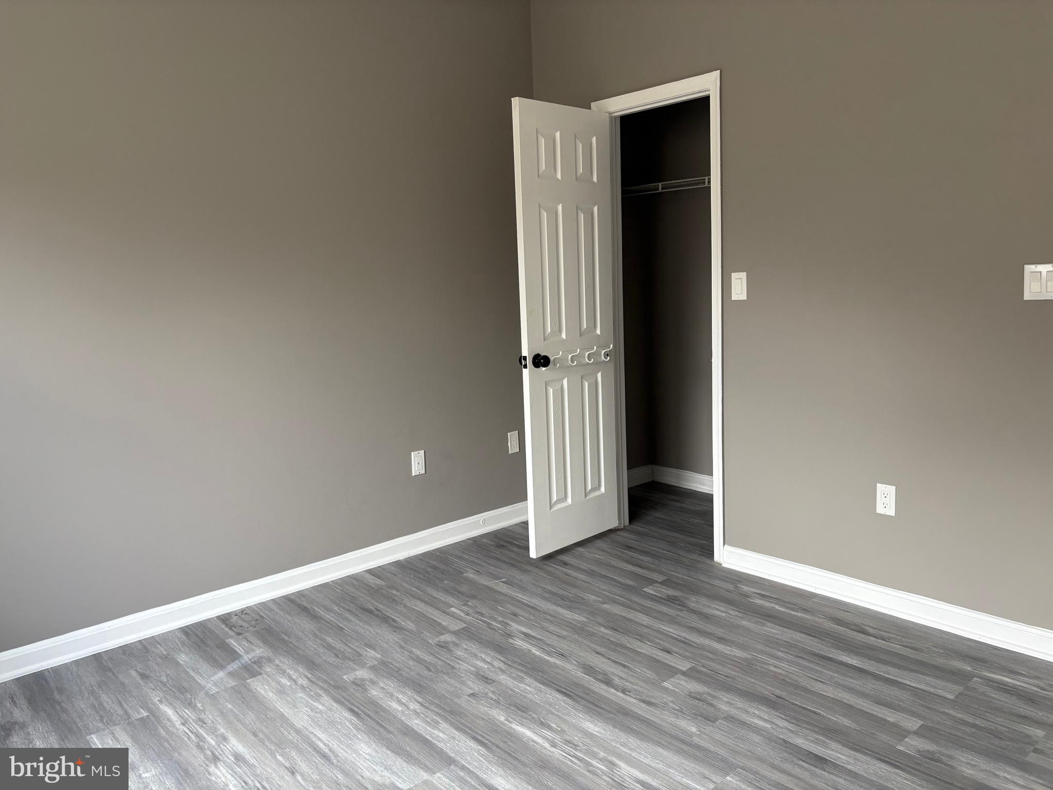 DEVON COURT - Residential Lease