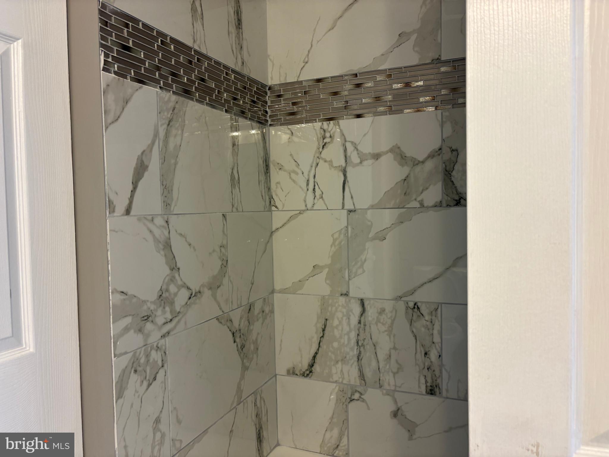 DEVON COURT - Residential Lease