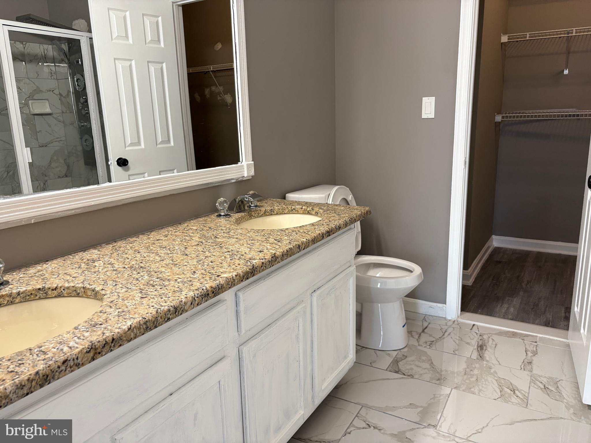 DEVON COURT - Residential Lease