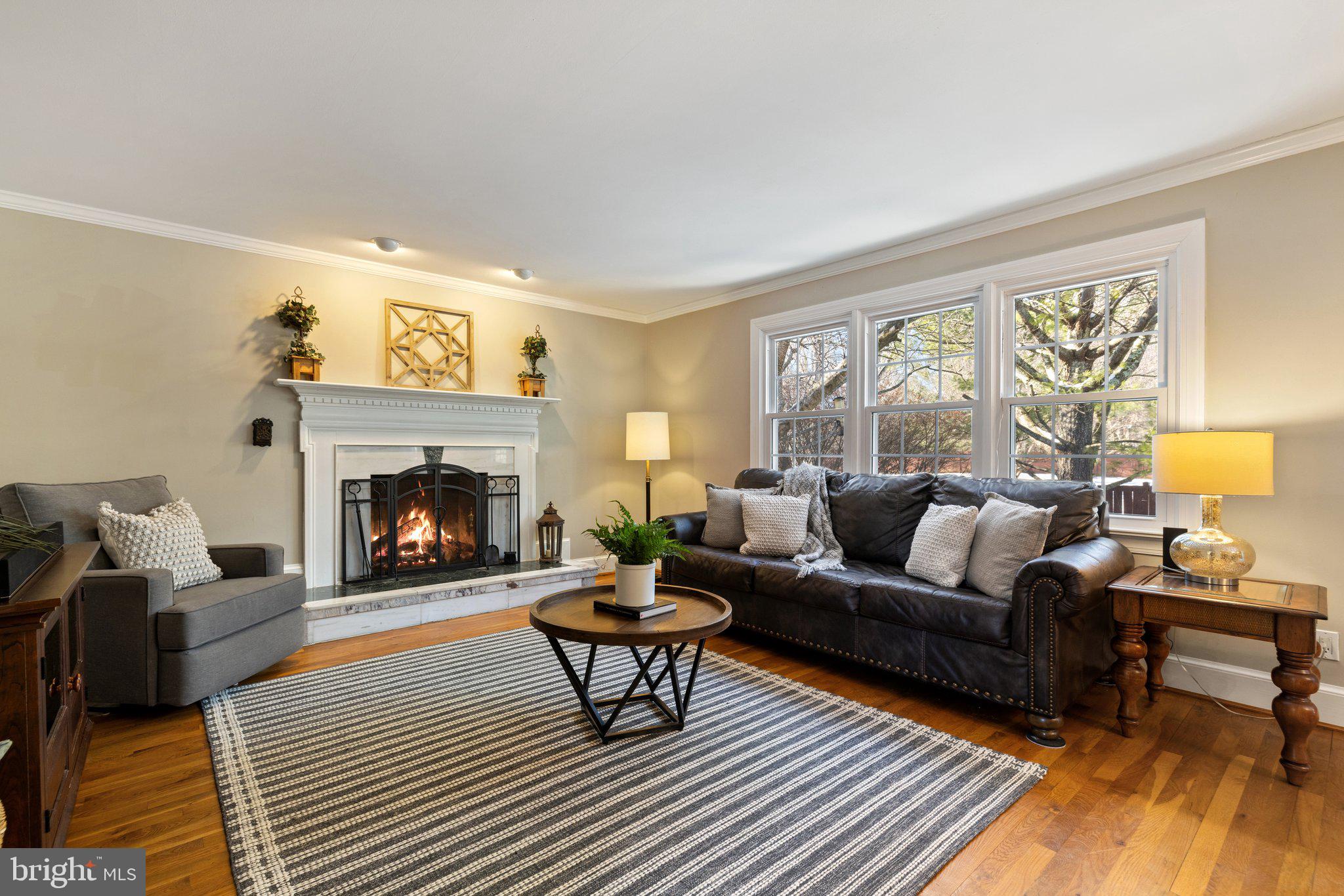 WESTBURY - Residential