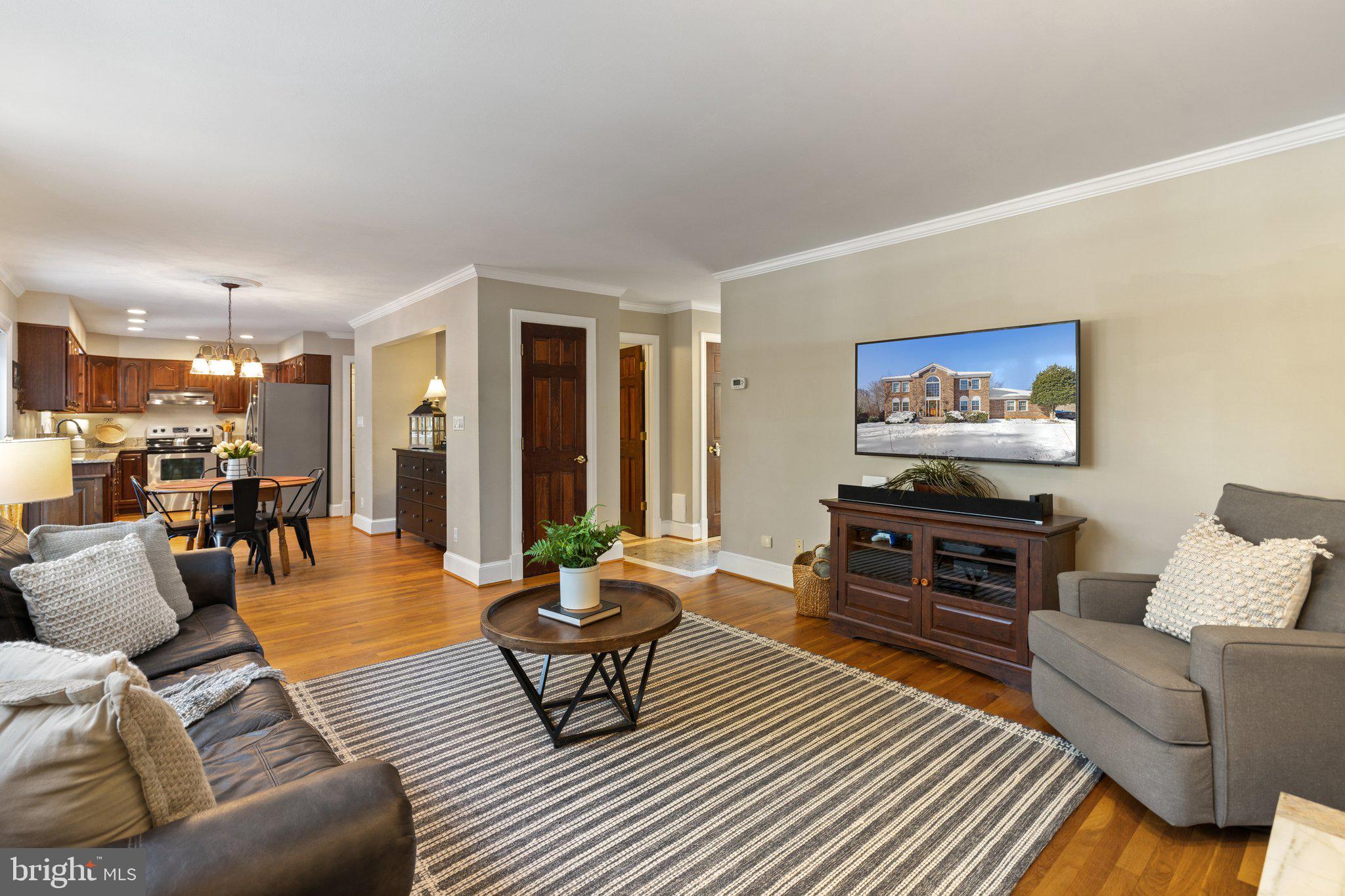 WESTBURY - Residential