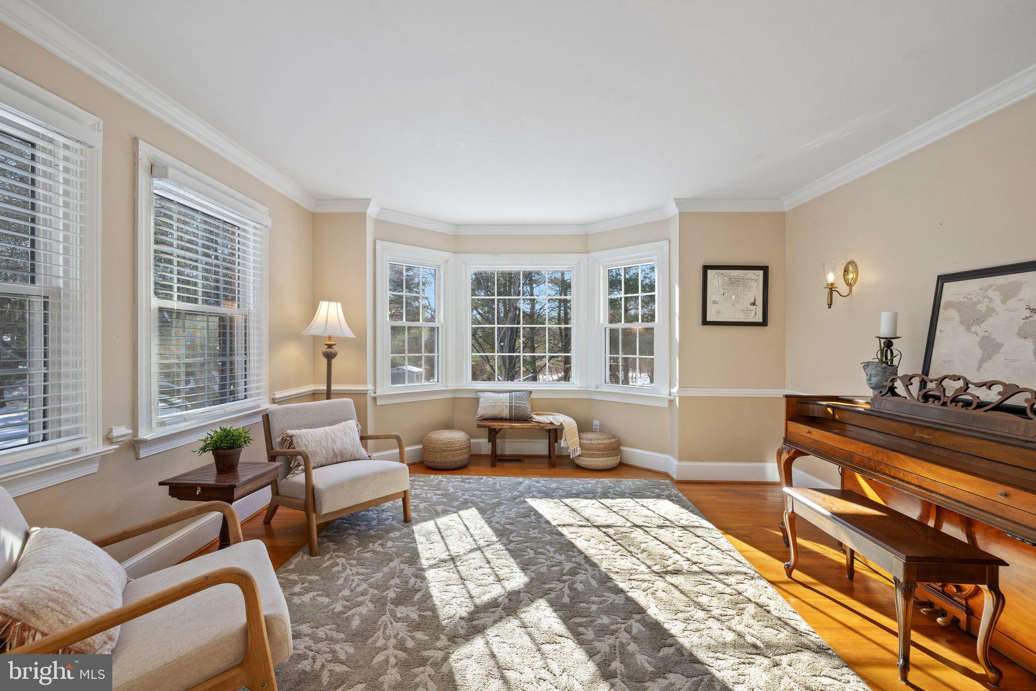 WESTBURY - Residential