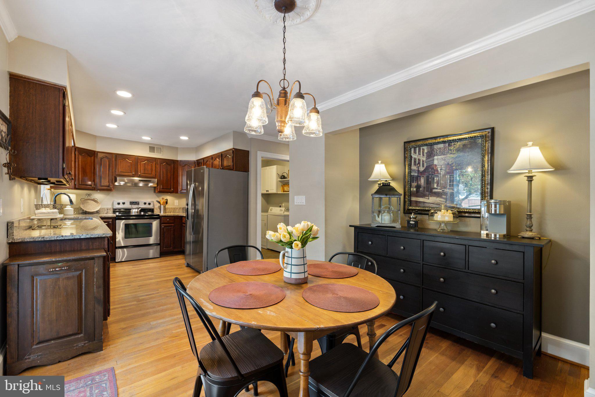 WESTBURY - Residential