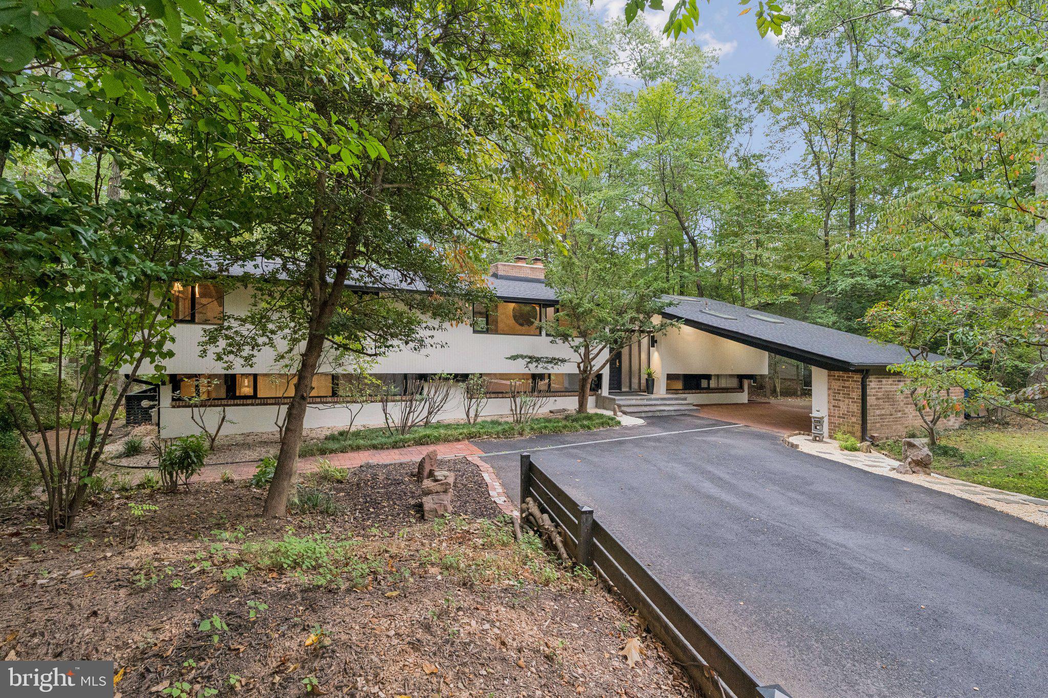 RESTON - Residential