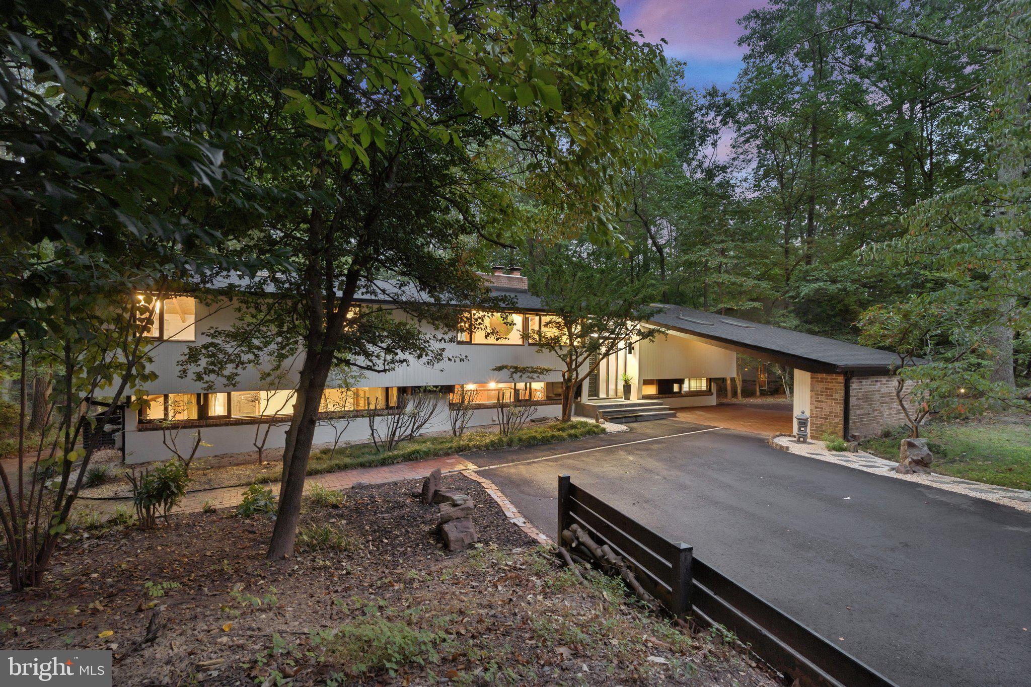 RESTON - Residential