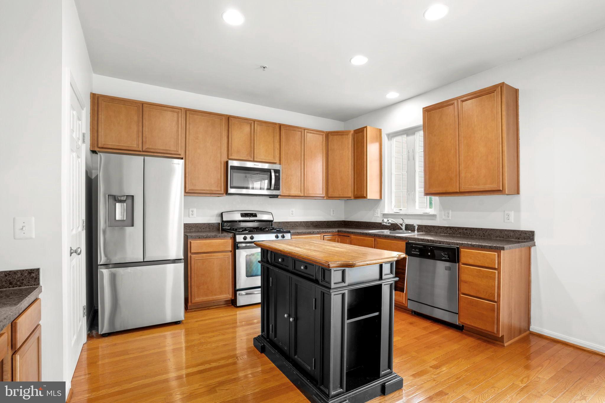 BEVERLY HILLS - Residential