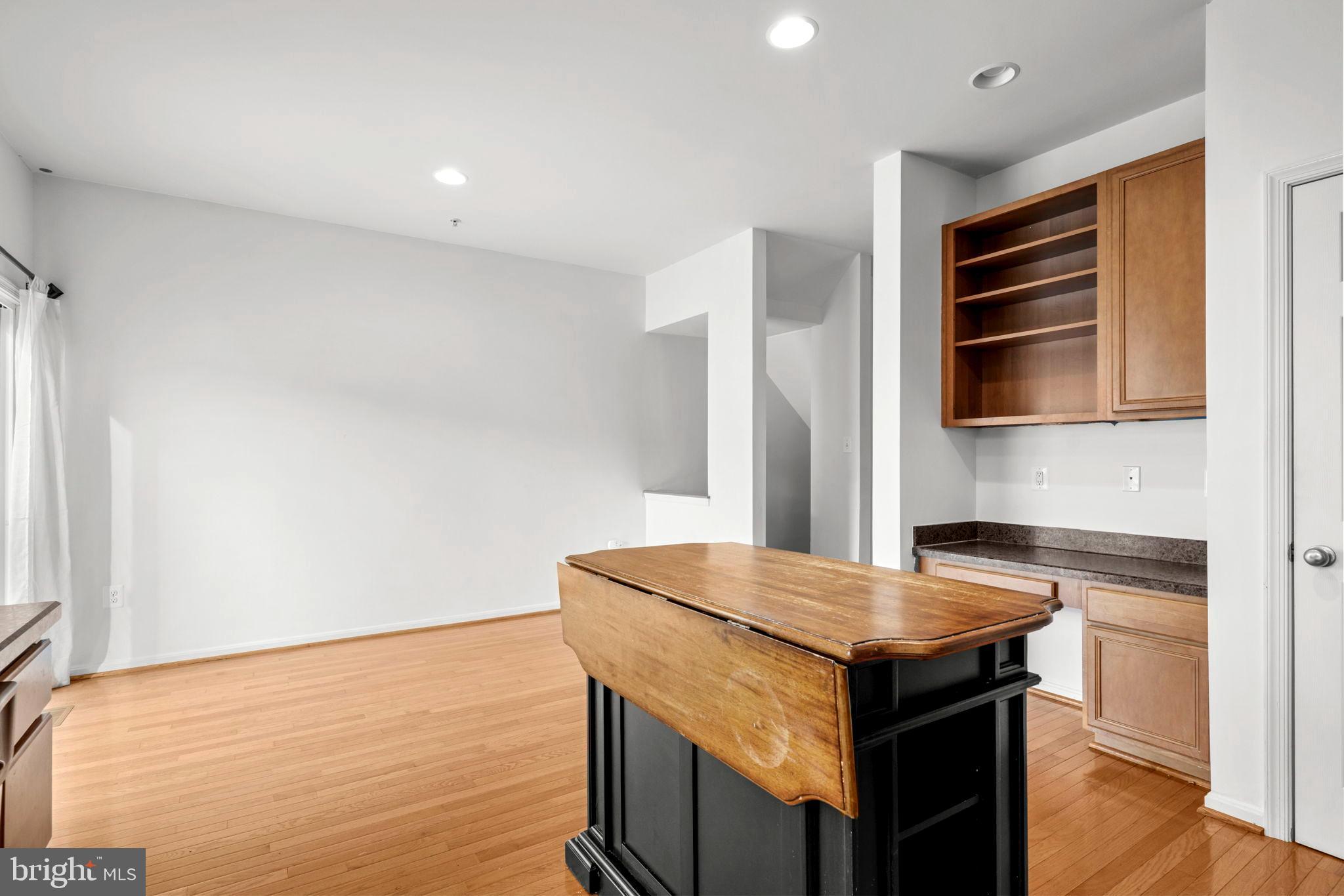 BEVERLY HILLS - Residential