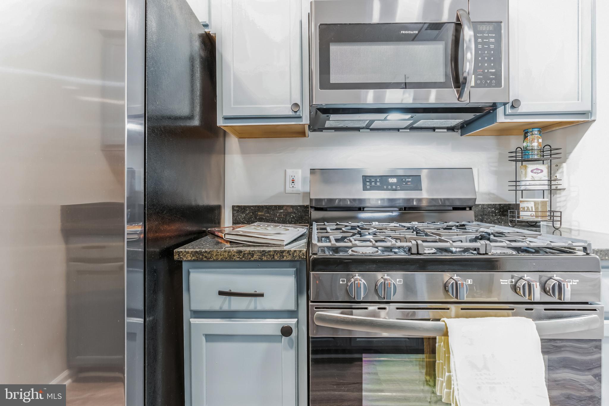 LARGO TOWN CENTER CONDOMINIUMS - Residential