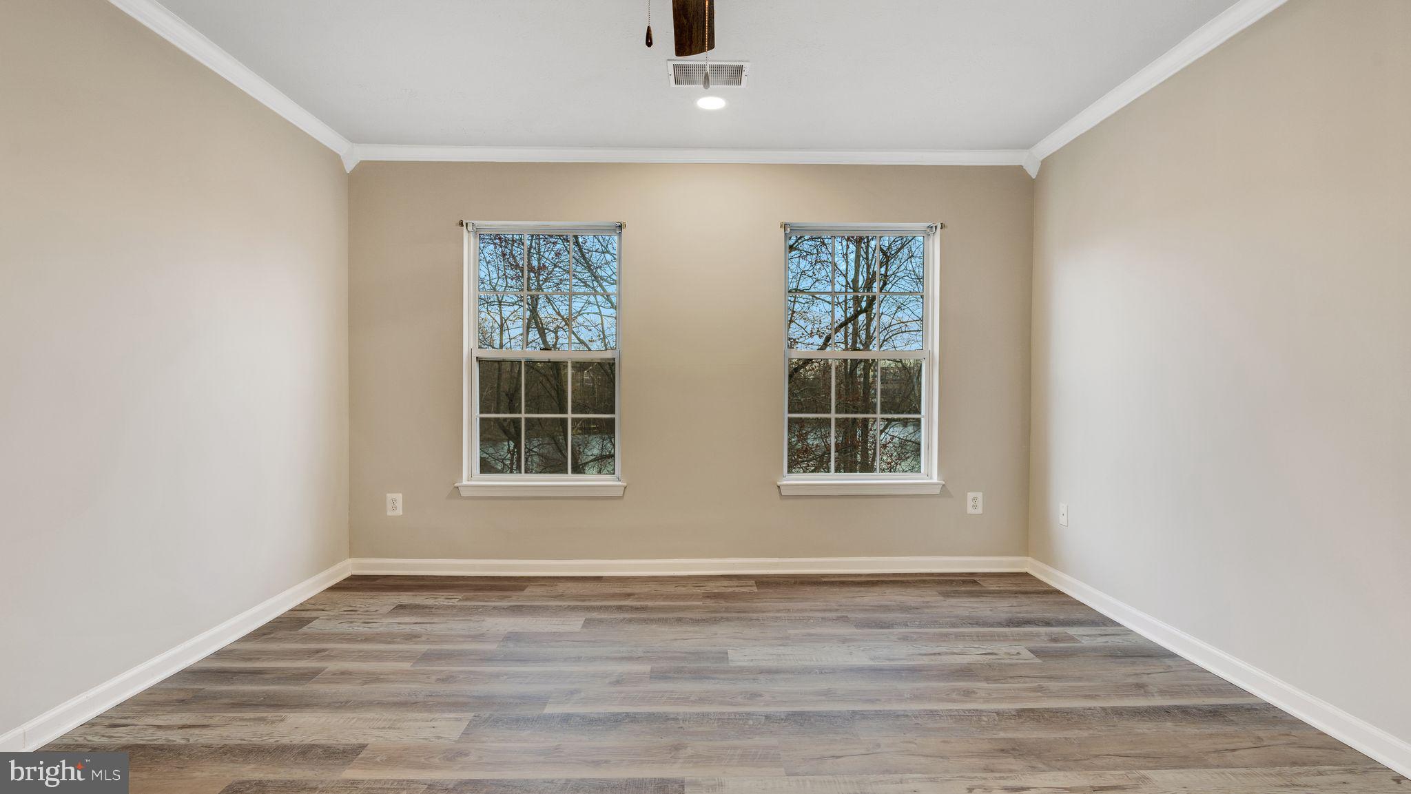 LARGO TOWN CENTER CONDOMINIUMS - Residential