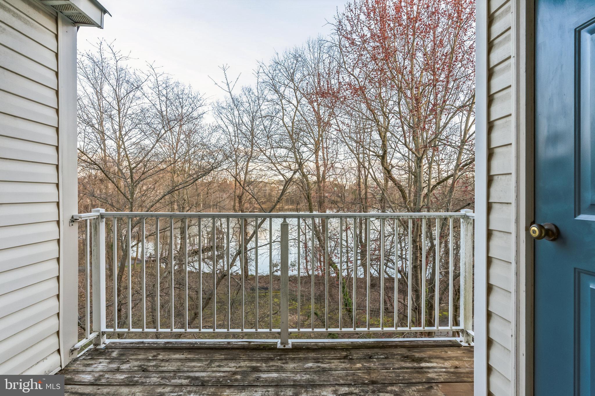 LARGO TOWN CENTER CONDOMINIUMS - Residential