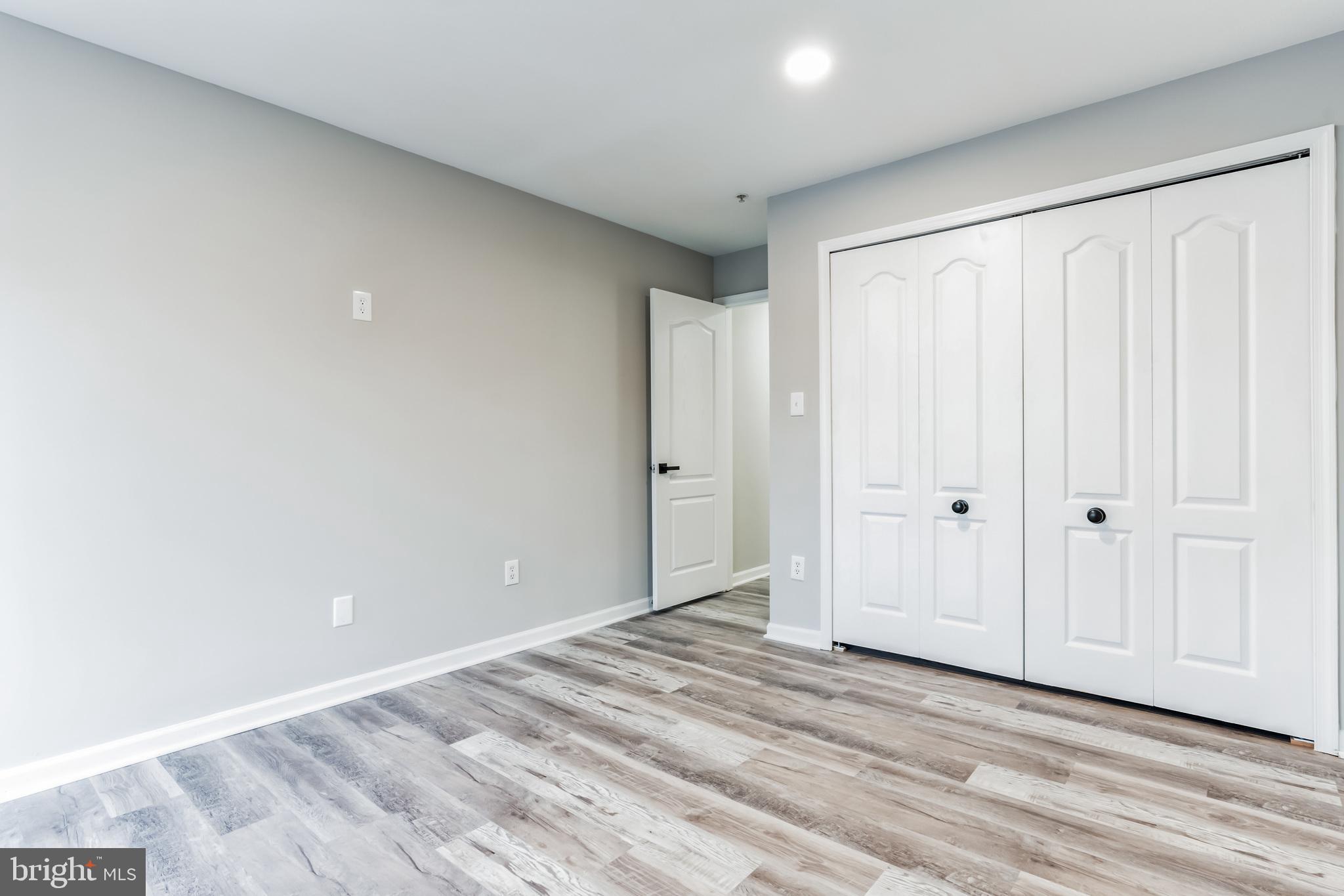 LARGO TOWN CENTER CONDOMINIUMS - Residential