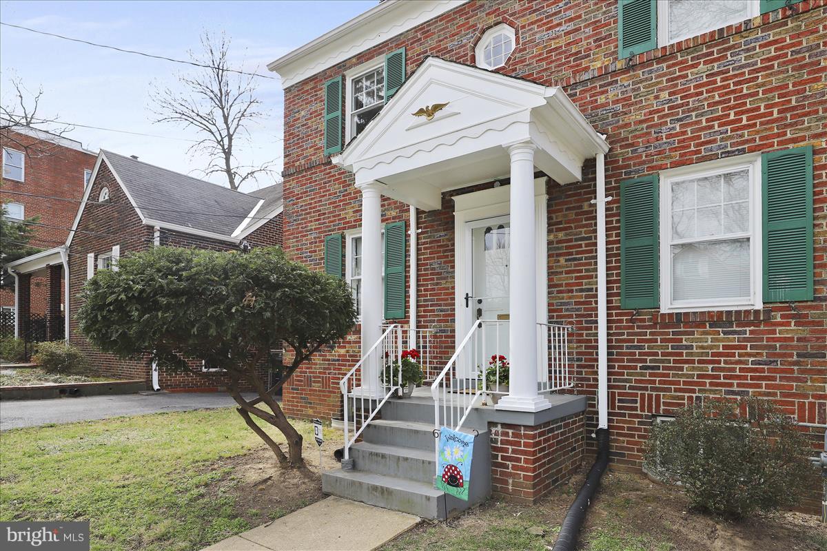 HYATTSVILLE HILLS - Residential