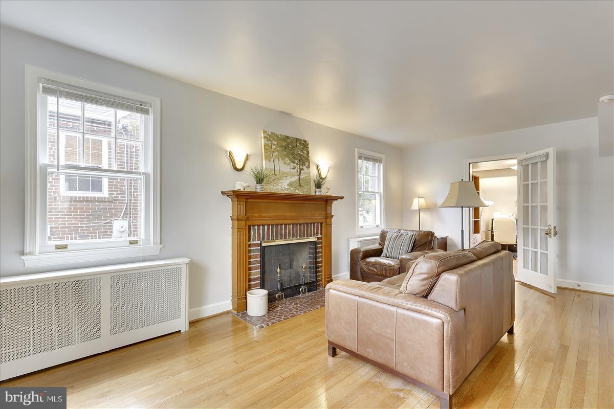 HYATTSVILLE HILLS - Residential