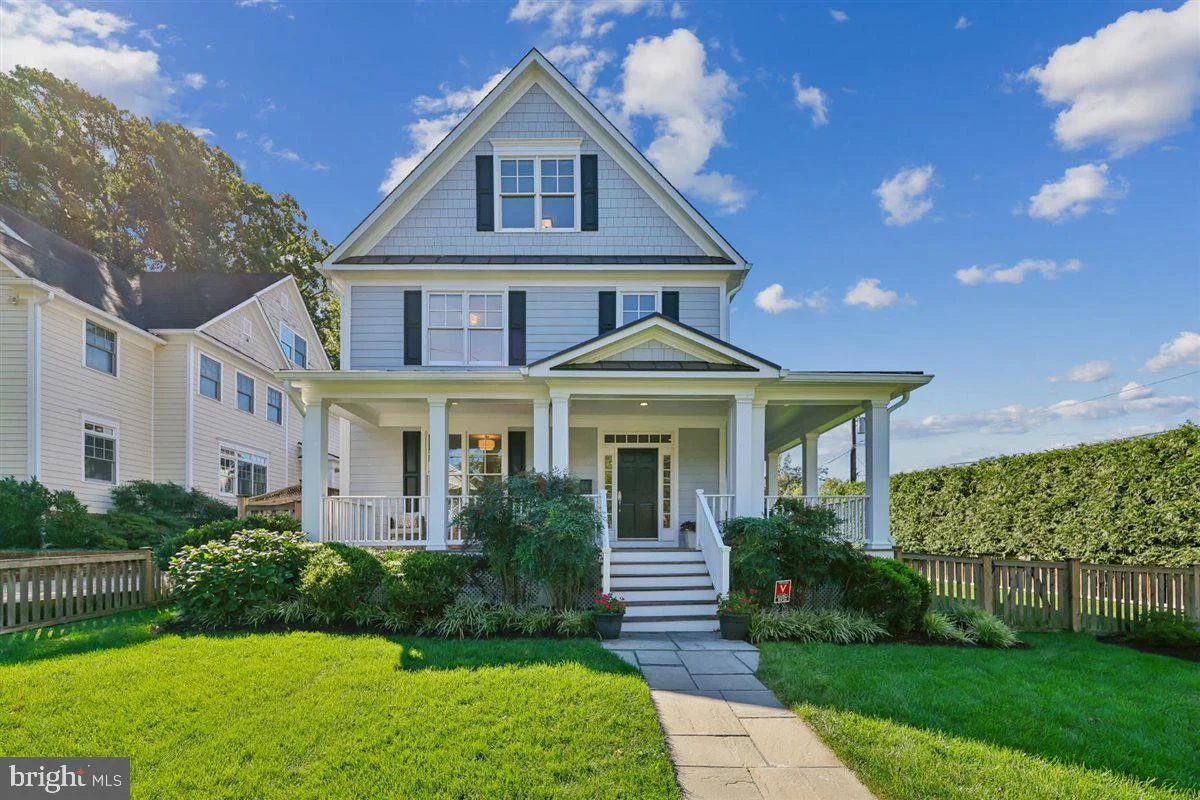 6012 Walhonding Road, Bethesda, MD 20816