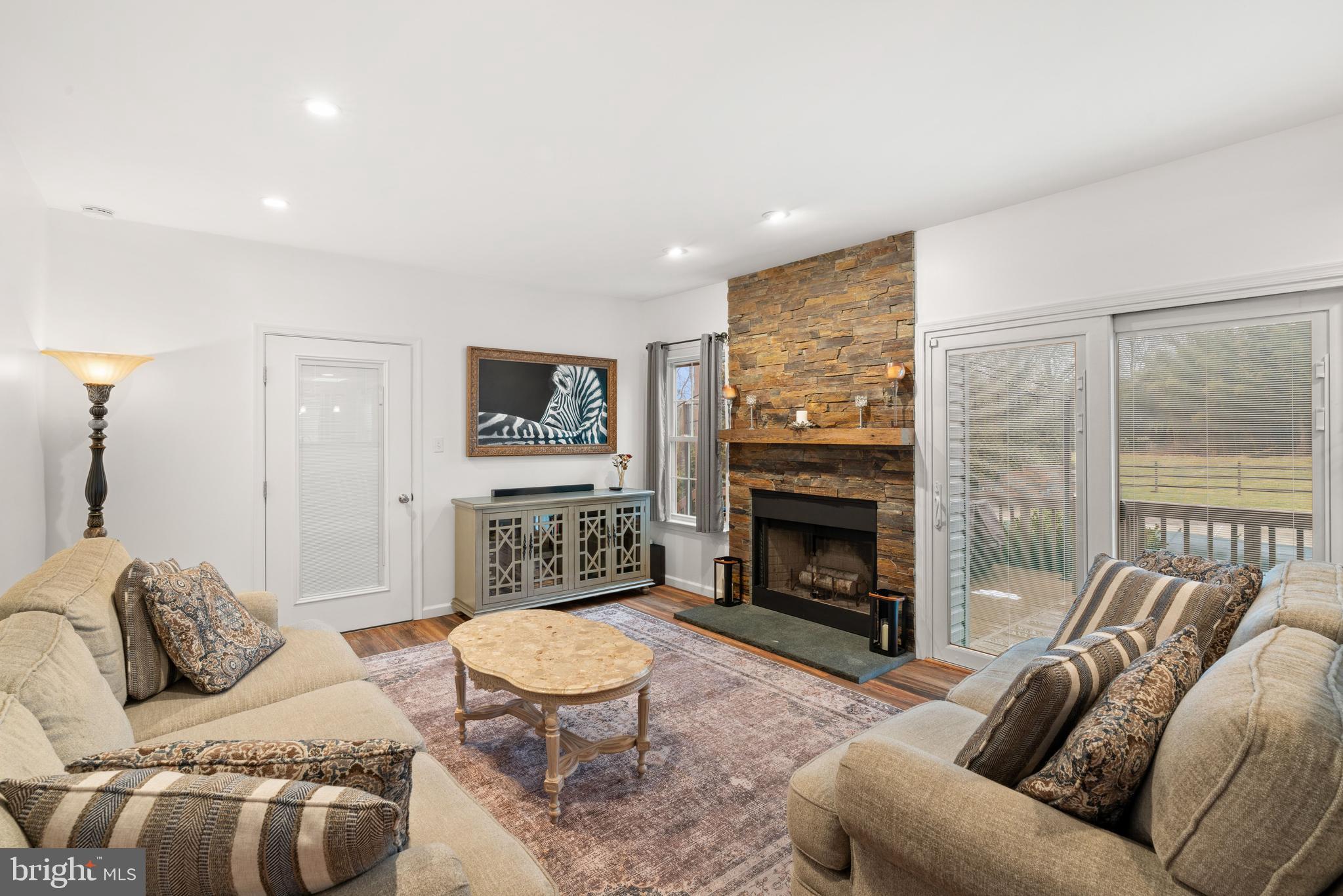 BEAVER RUN KNOLL - Residential