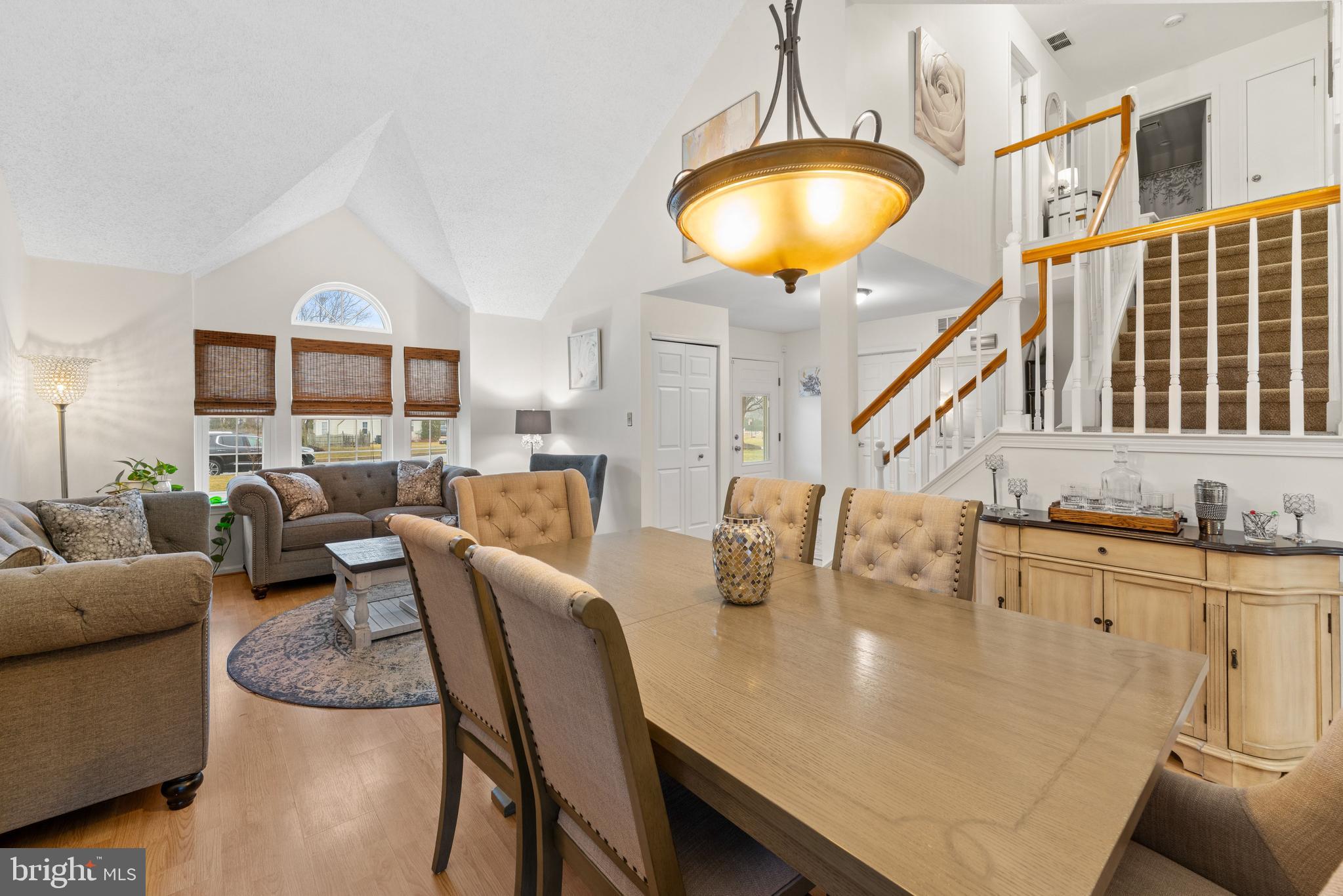 BEAVER RUN KNOLL - Residential