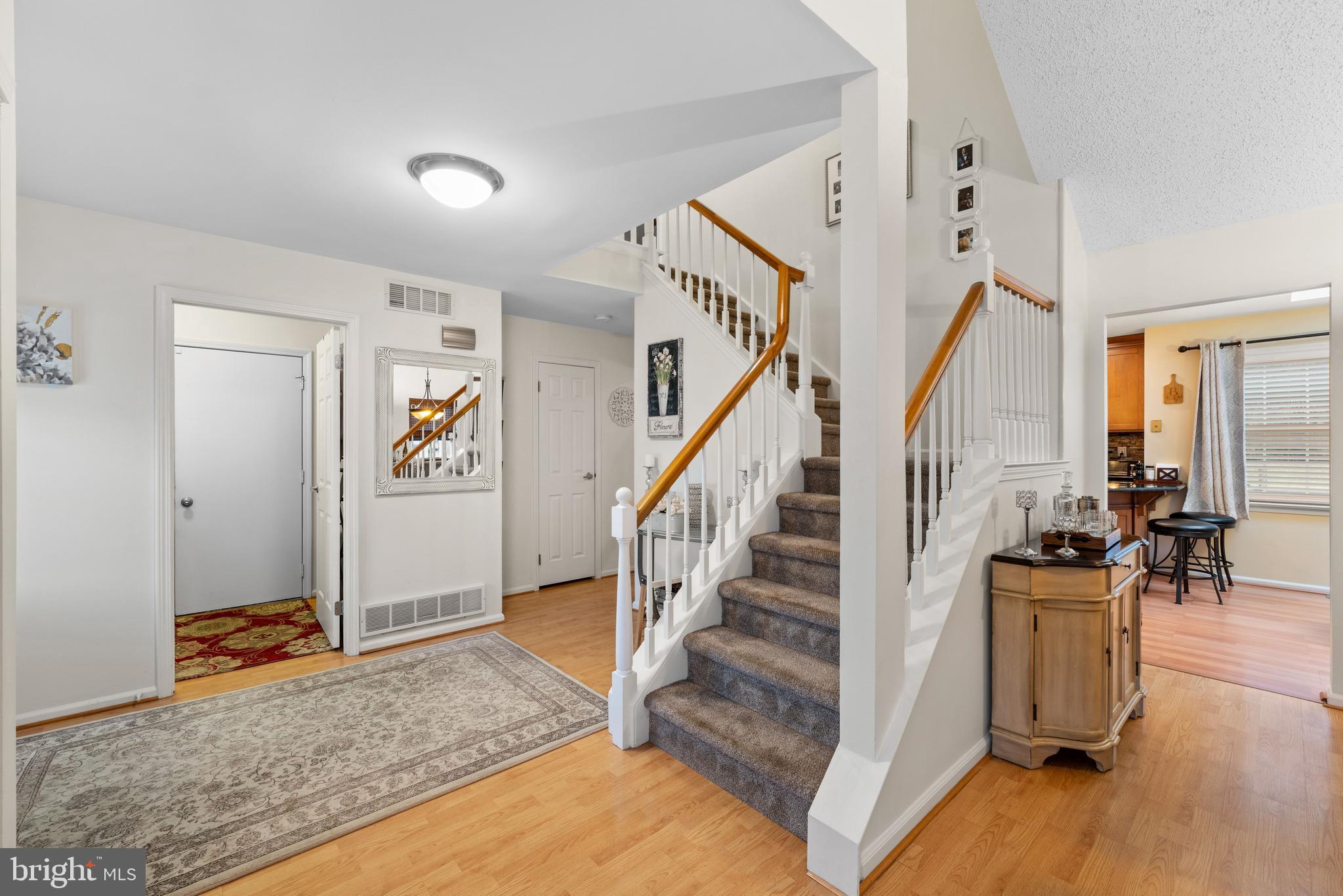 BEAVER RUN KNOLL - Residential