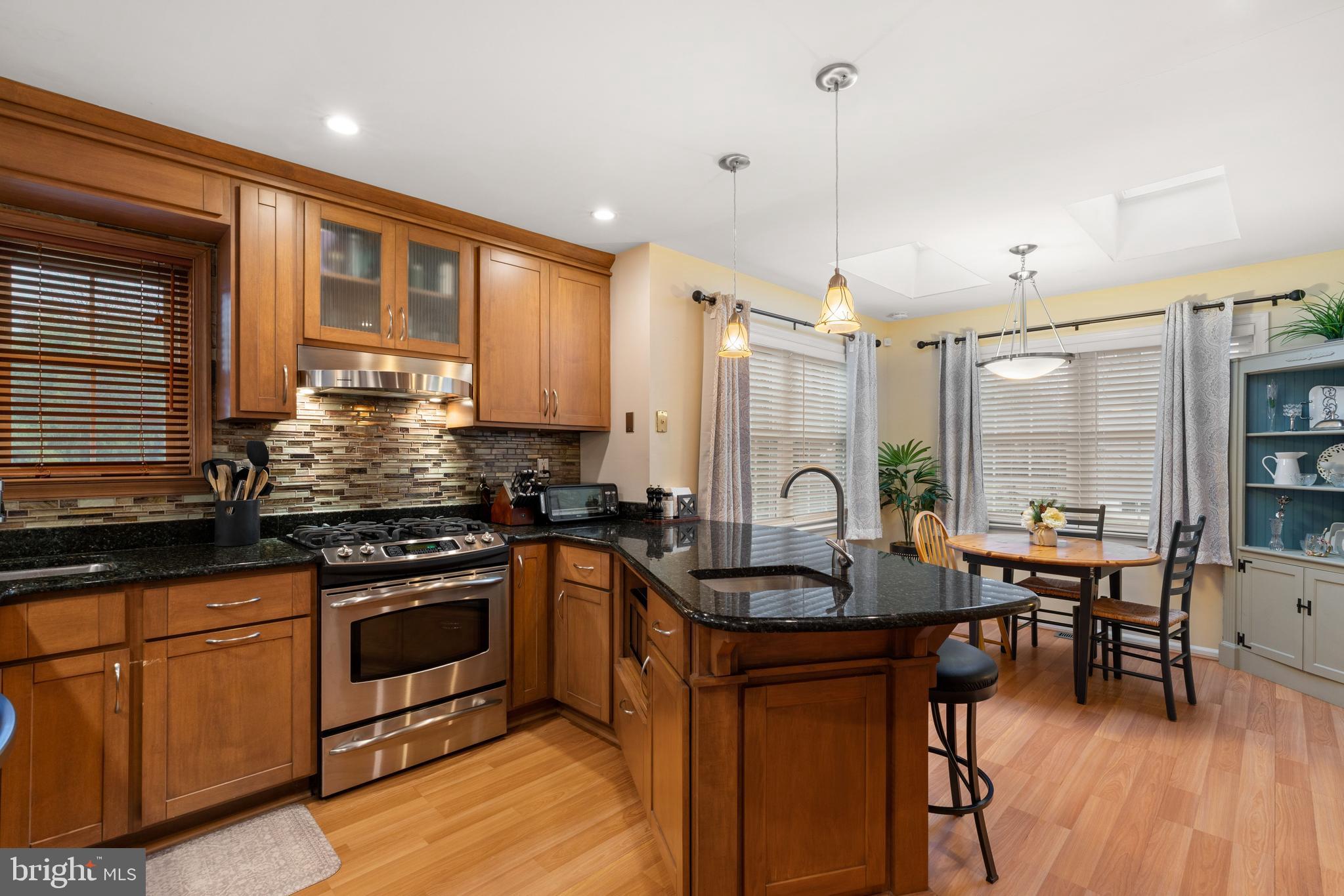 BEAVER RUN KNOLL - Residential