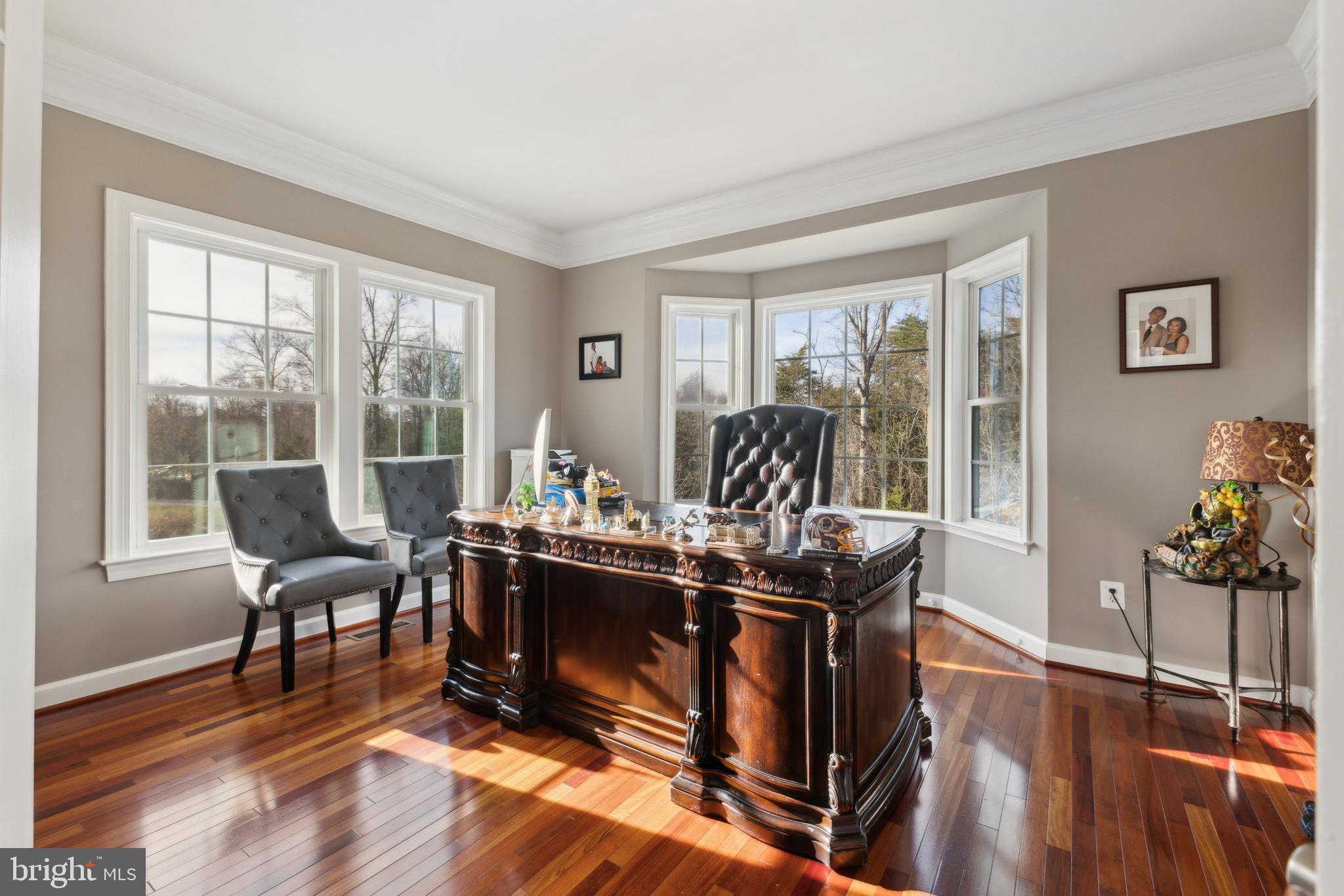 SEVEN HILLS - Residential