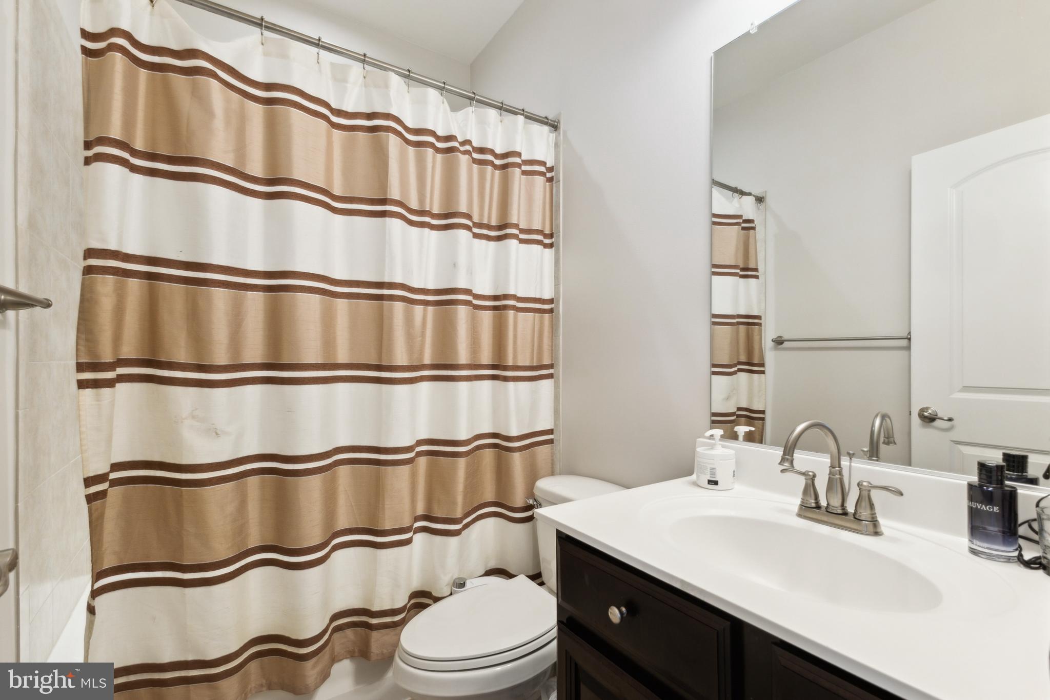 SEVEN HILLS - Residential