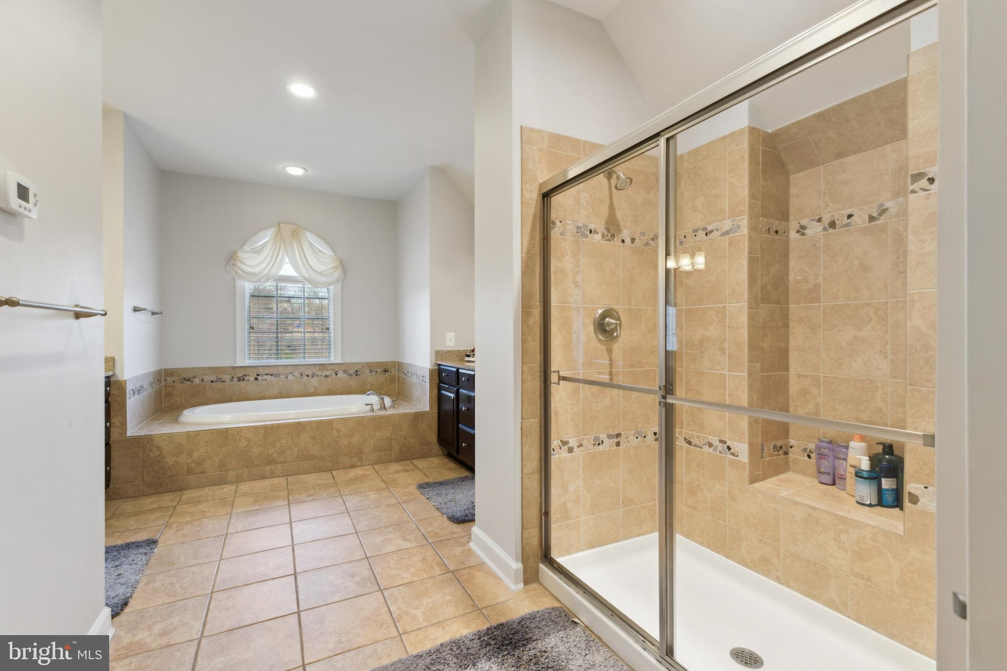 SEVEN HILLS - Residential