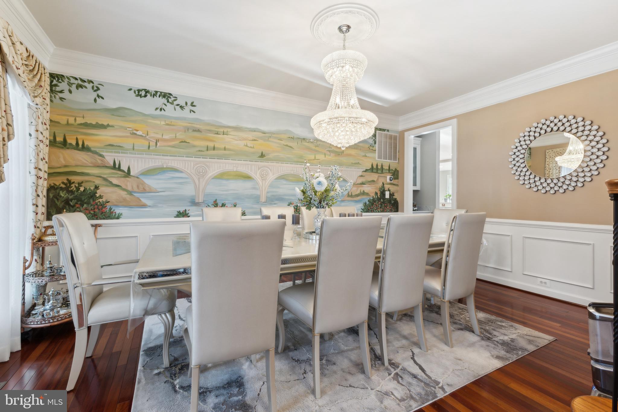 SEVEN HILLS - Residential