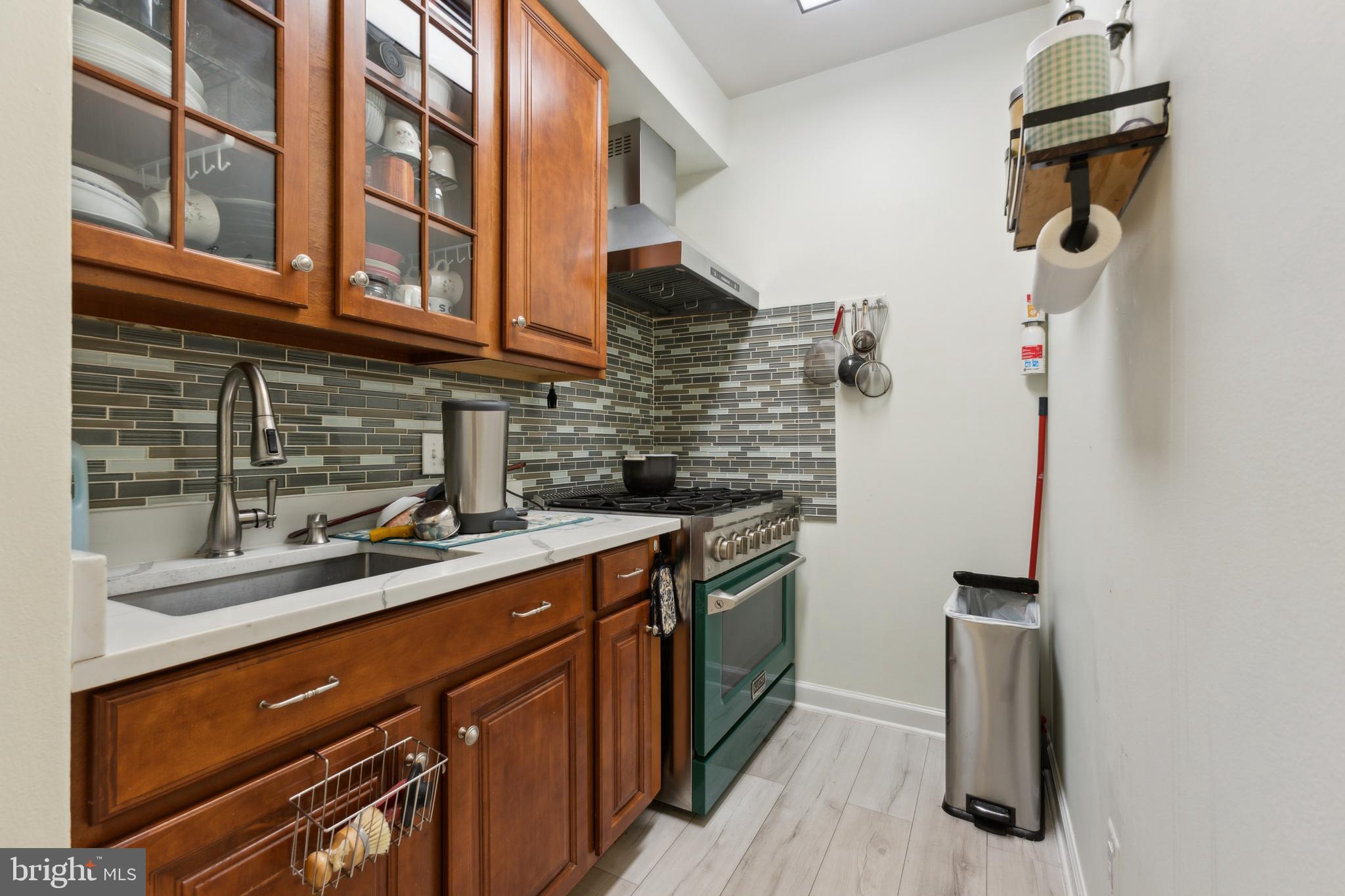 SEVEN HILLS - Residential