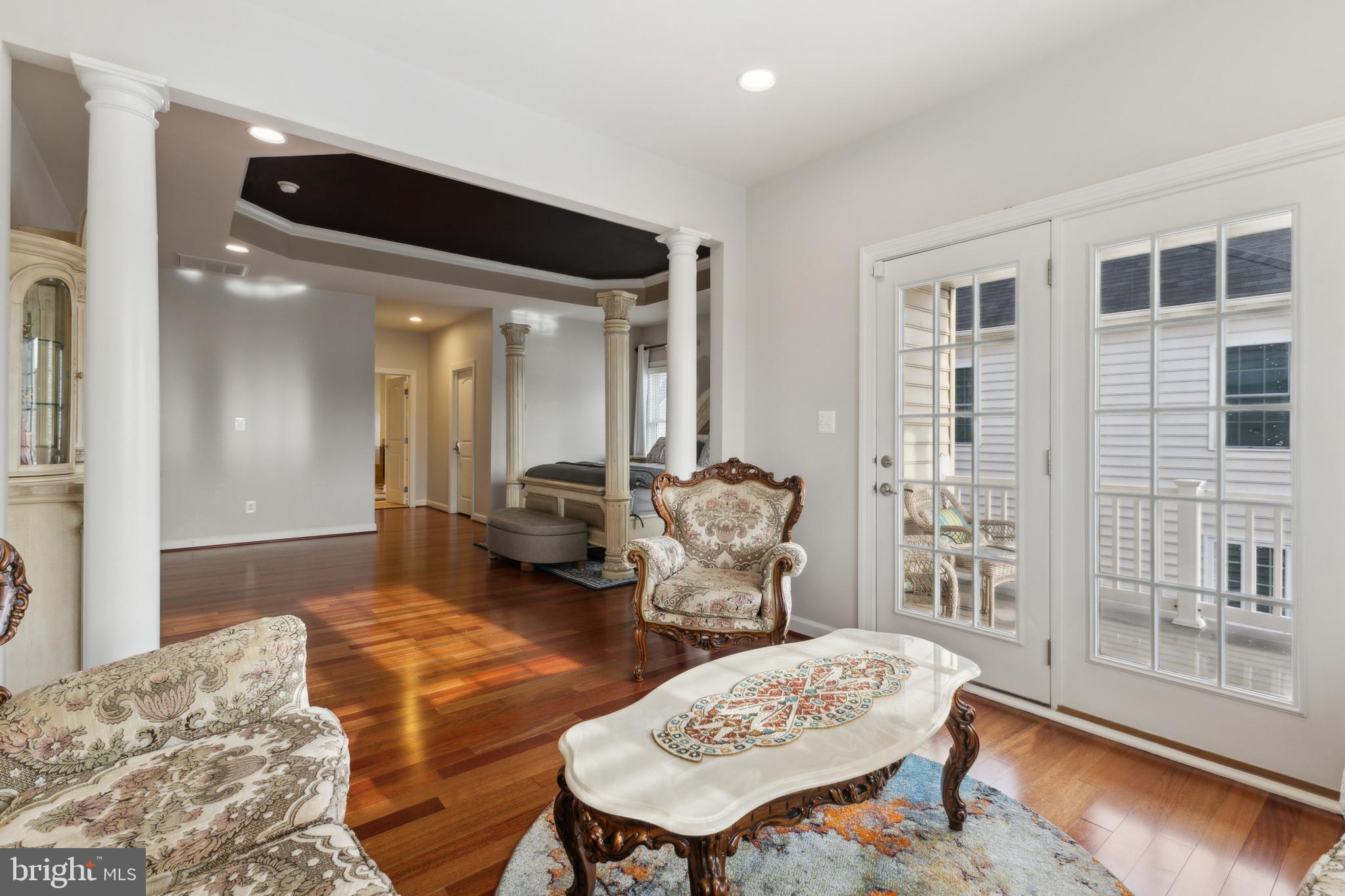 SEVEN HILLS - Residential