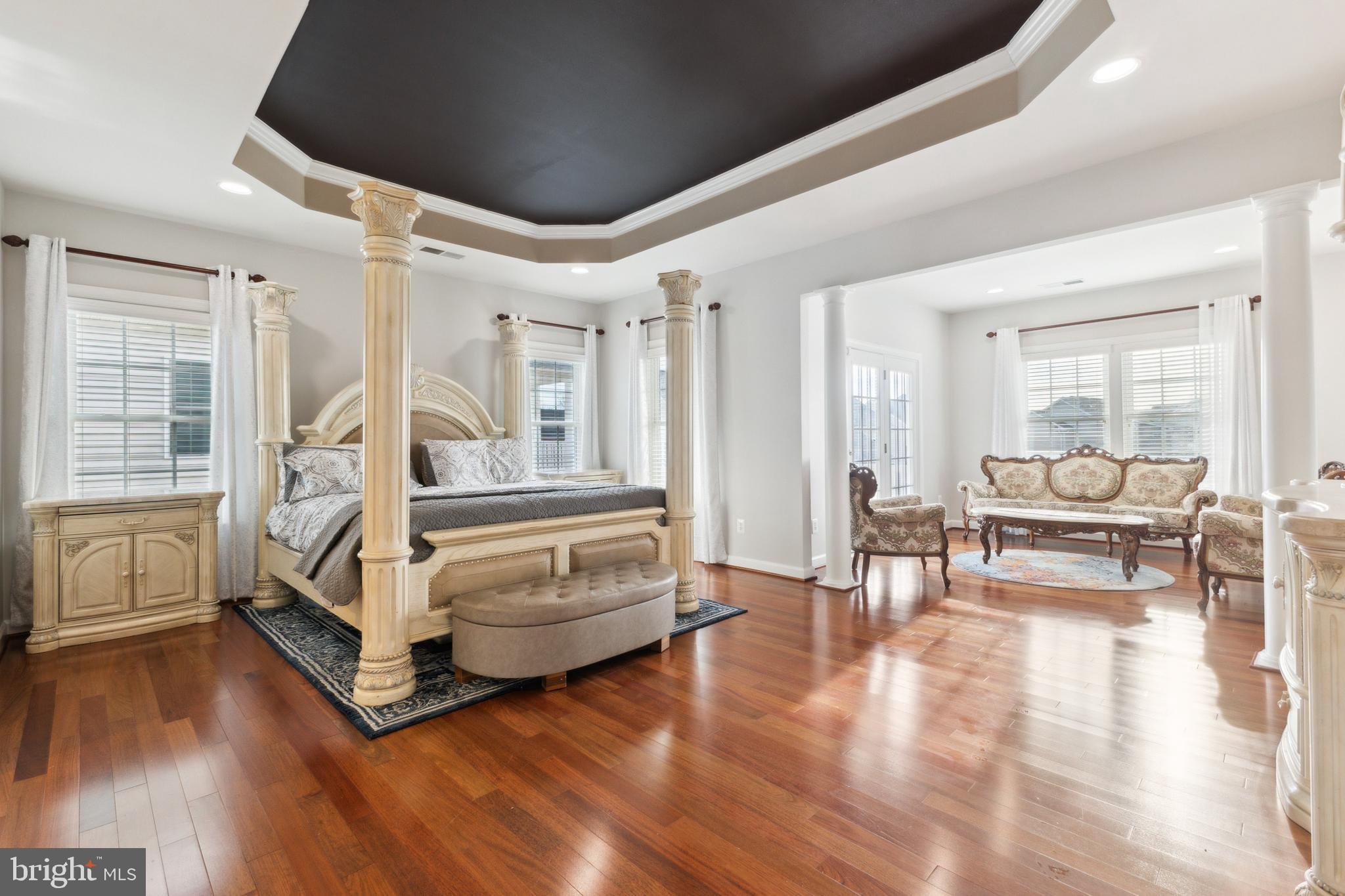 SEVEN HILLS - Residential