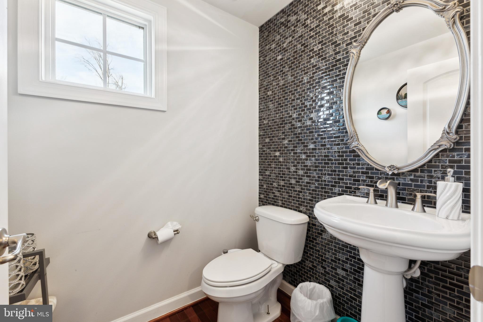 SEVEN HILLS - Residential