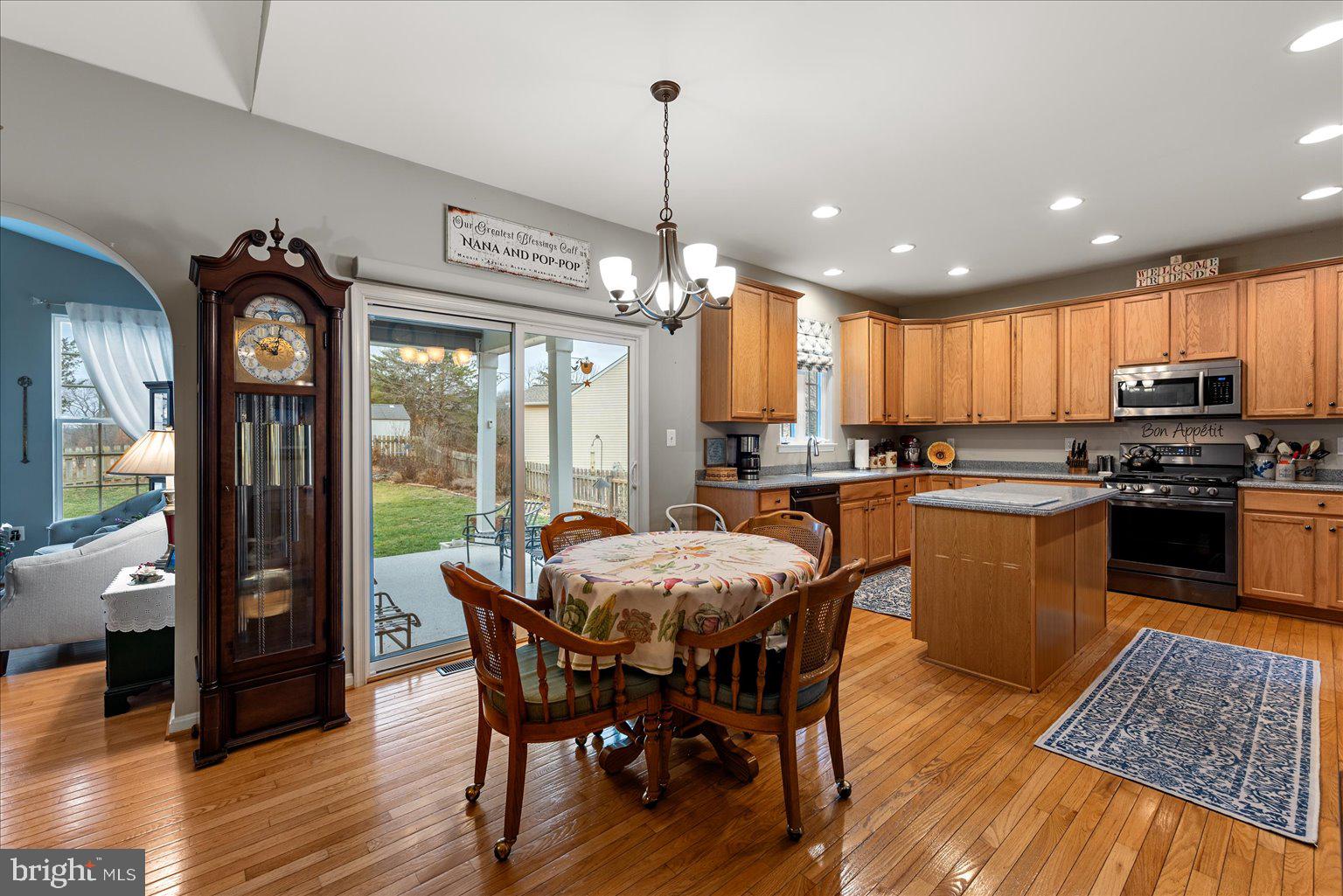 SOMERSET - Residential