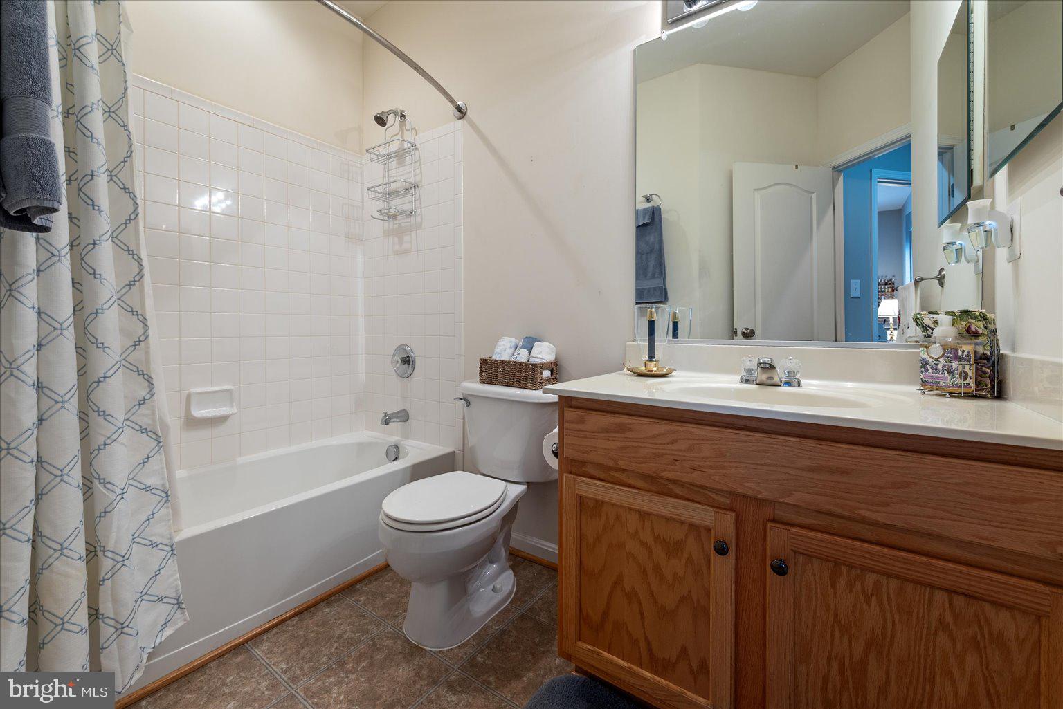 SOMERSET - Residential