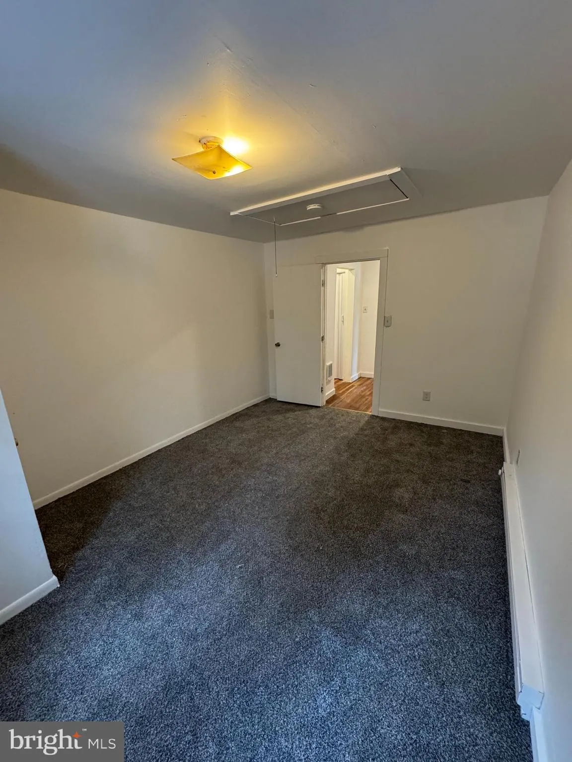 Browns Mills, New Jersey 08015, United States, 6 Bedrooms Bedrooms, ,Residential,Active,80098