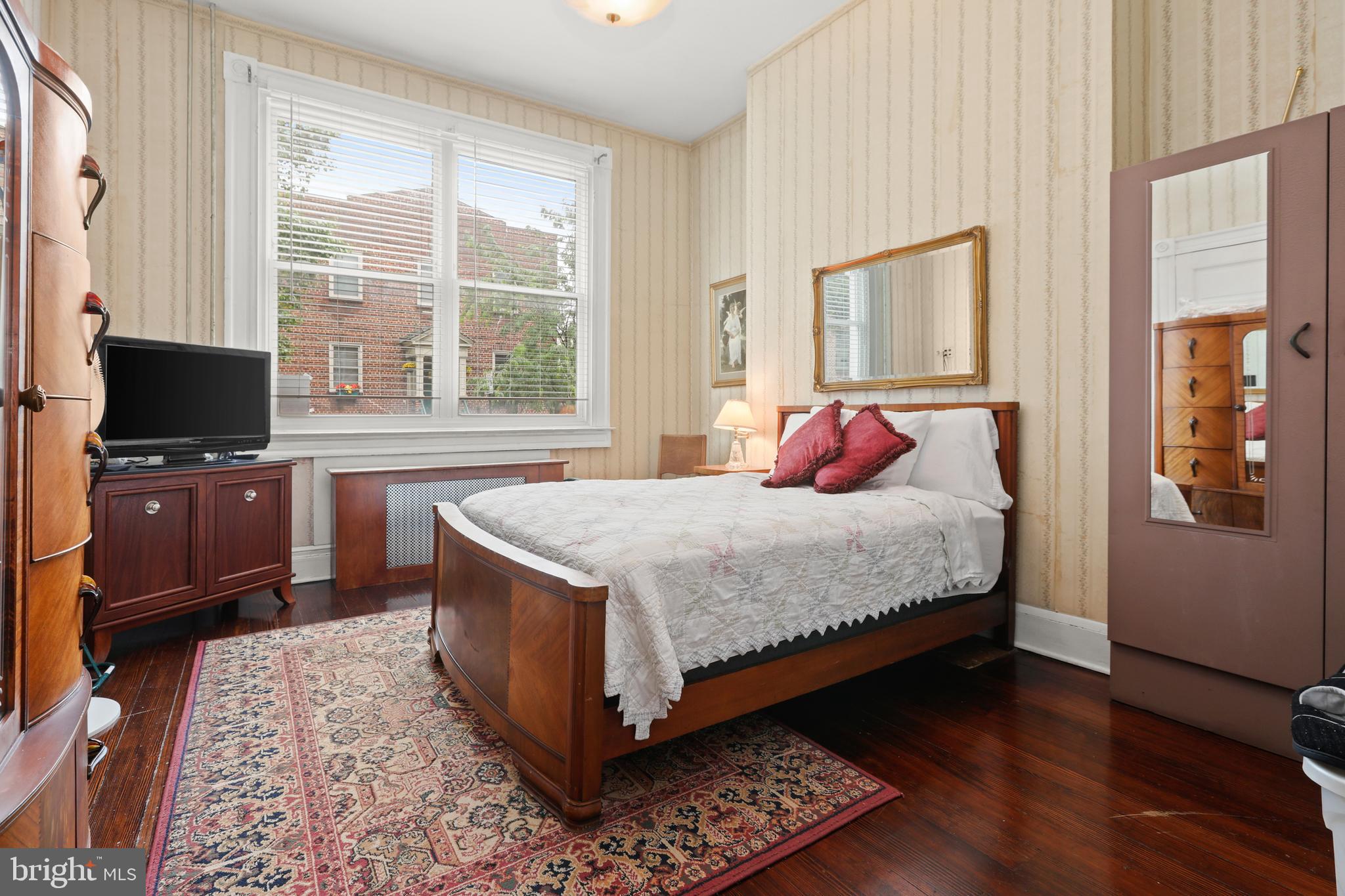 LITTLE ITALY - Residential