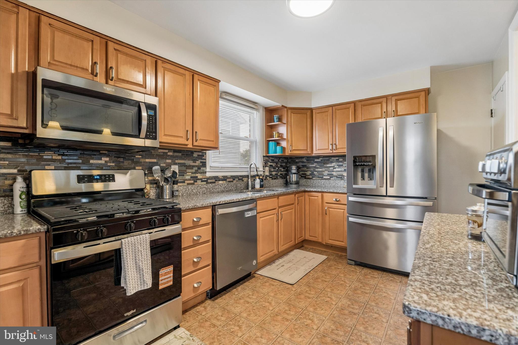 LYNNWOOD - Residential